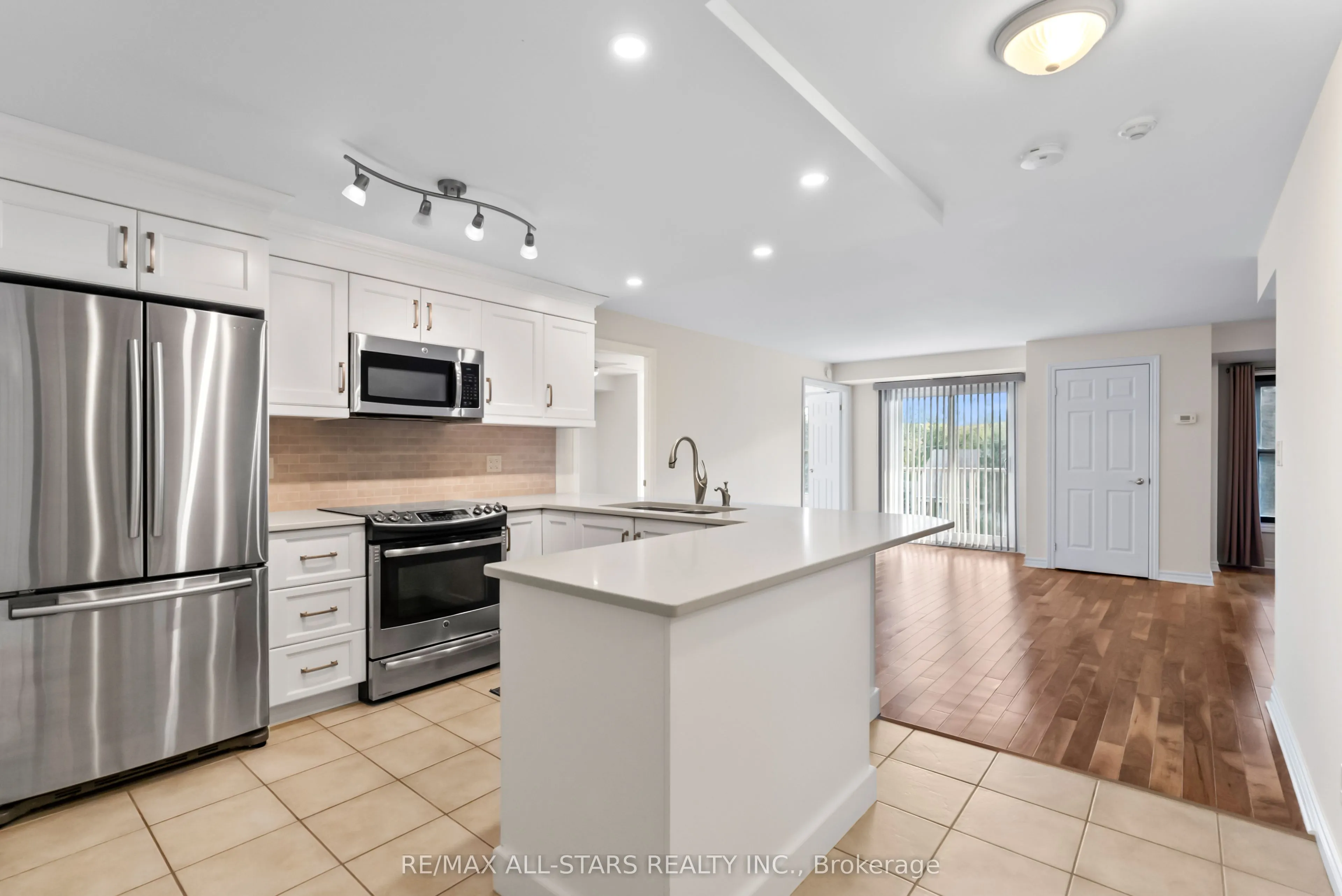 22 James Hill Court, #210