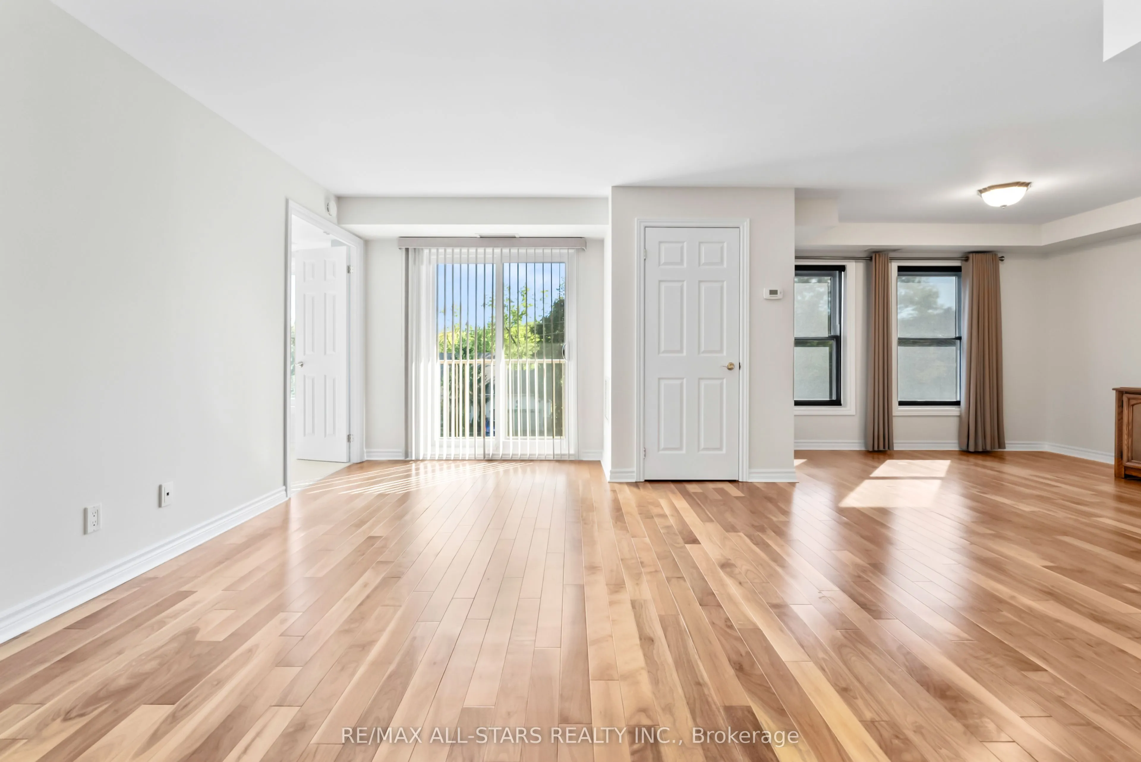 22 James Hill Court, #210