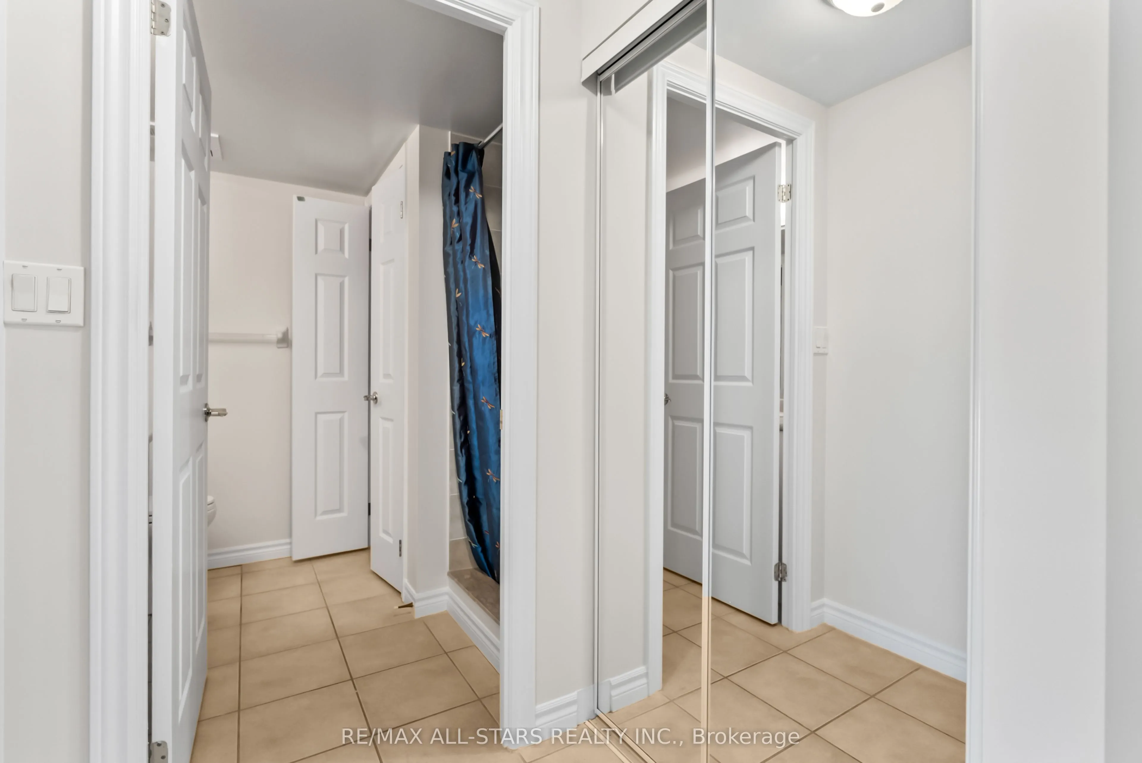 22 James Hill Court, #210