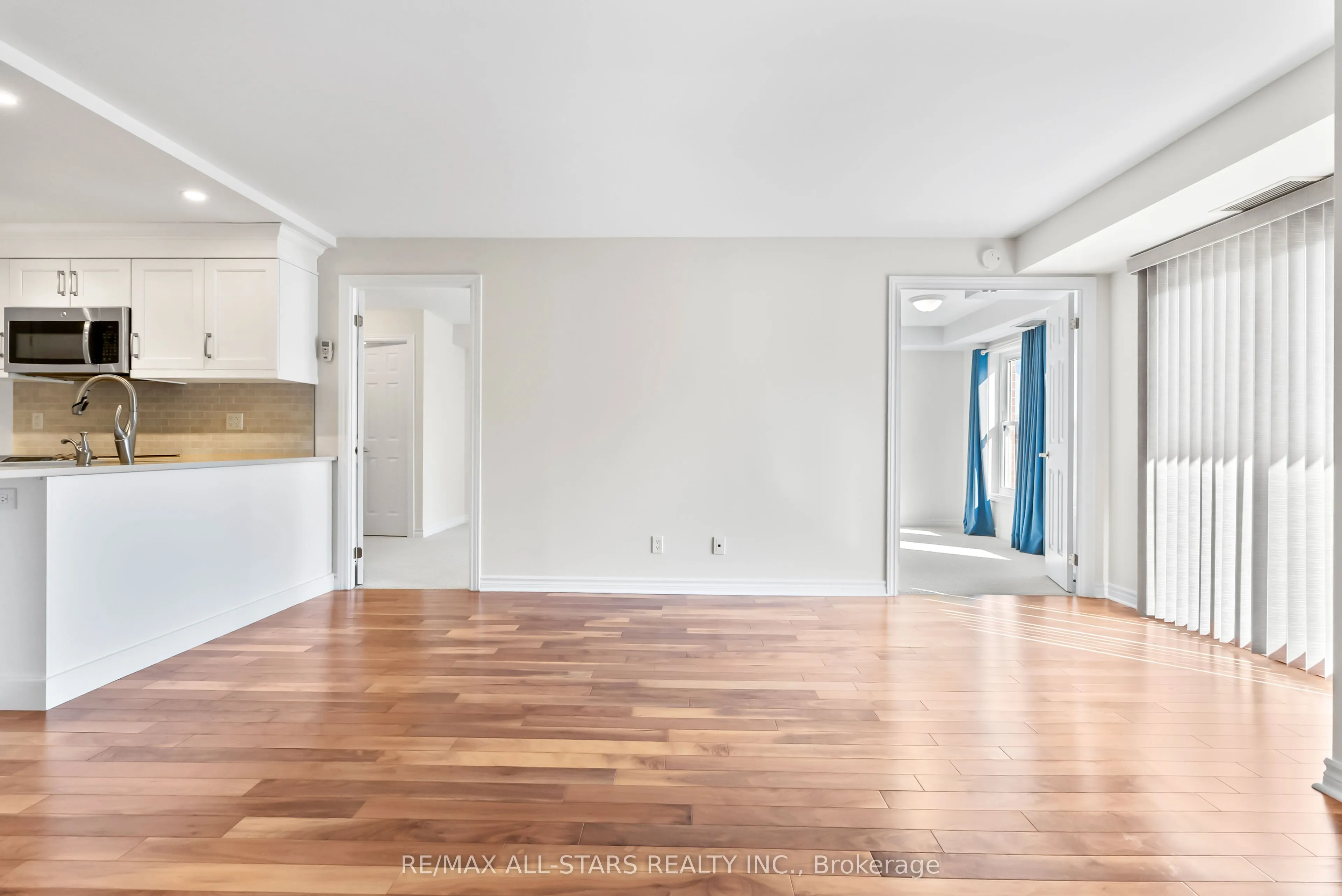 22 James Hill Court, #210