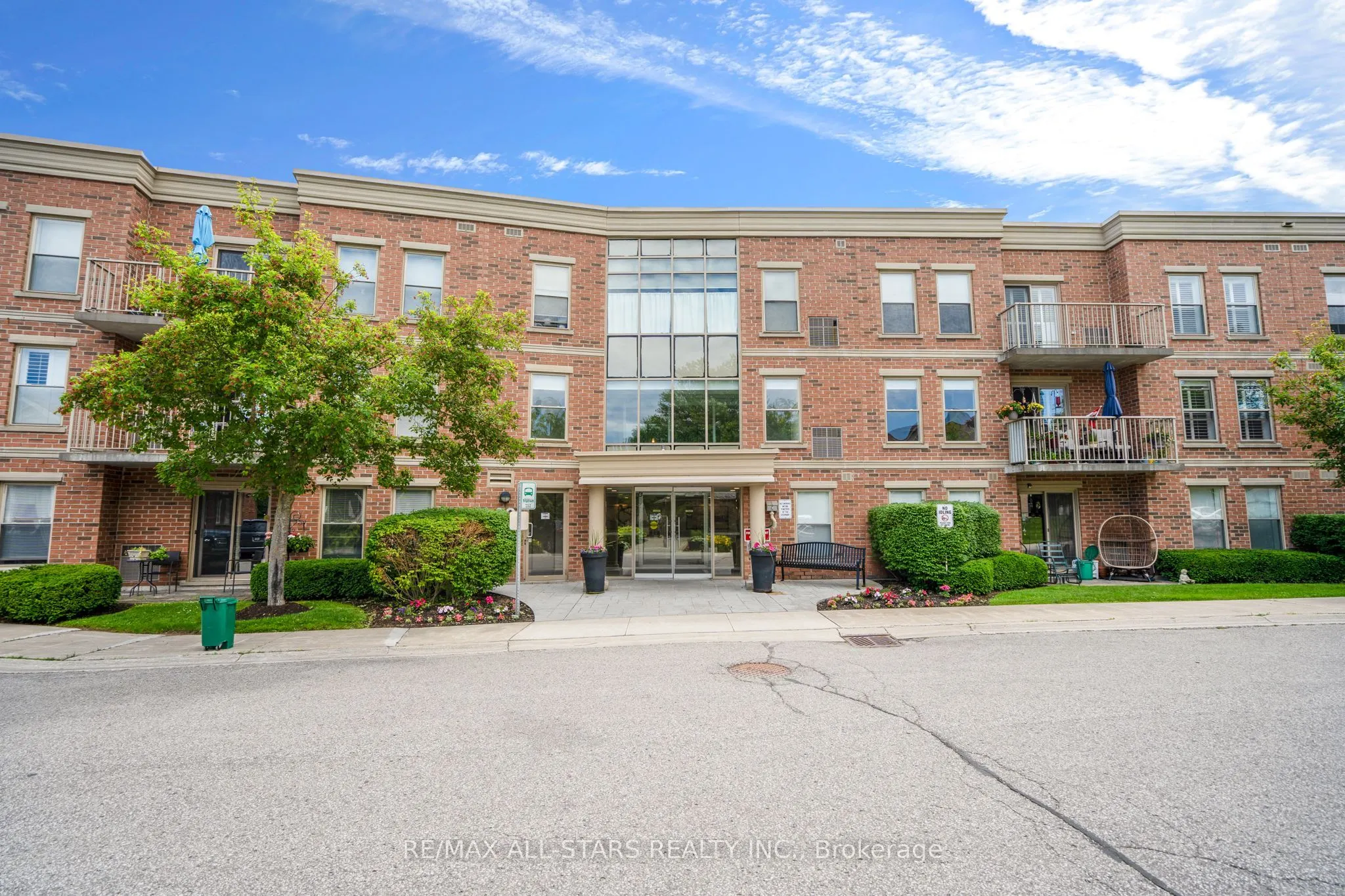 22 James Hill Court, #210