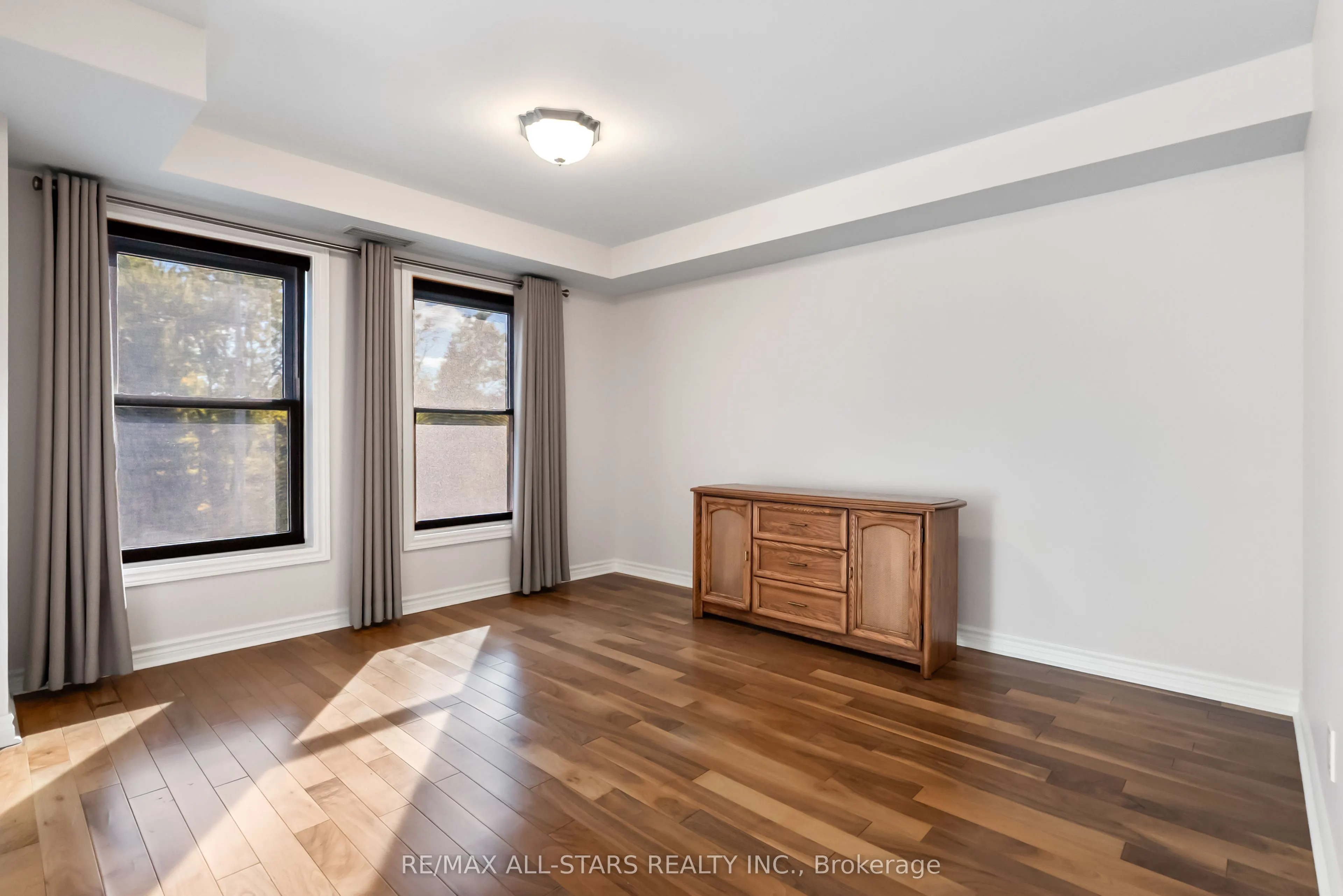 22 James Hill Court, #210