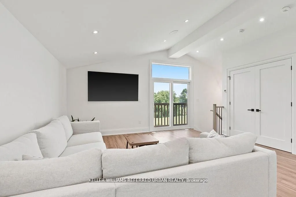 17145 8th Concession Road