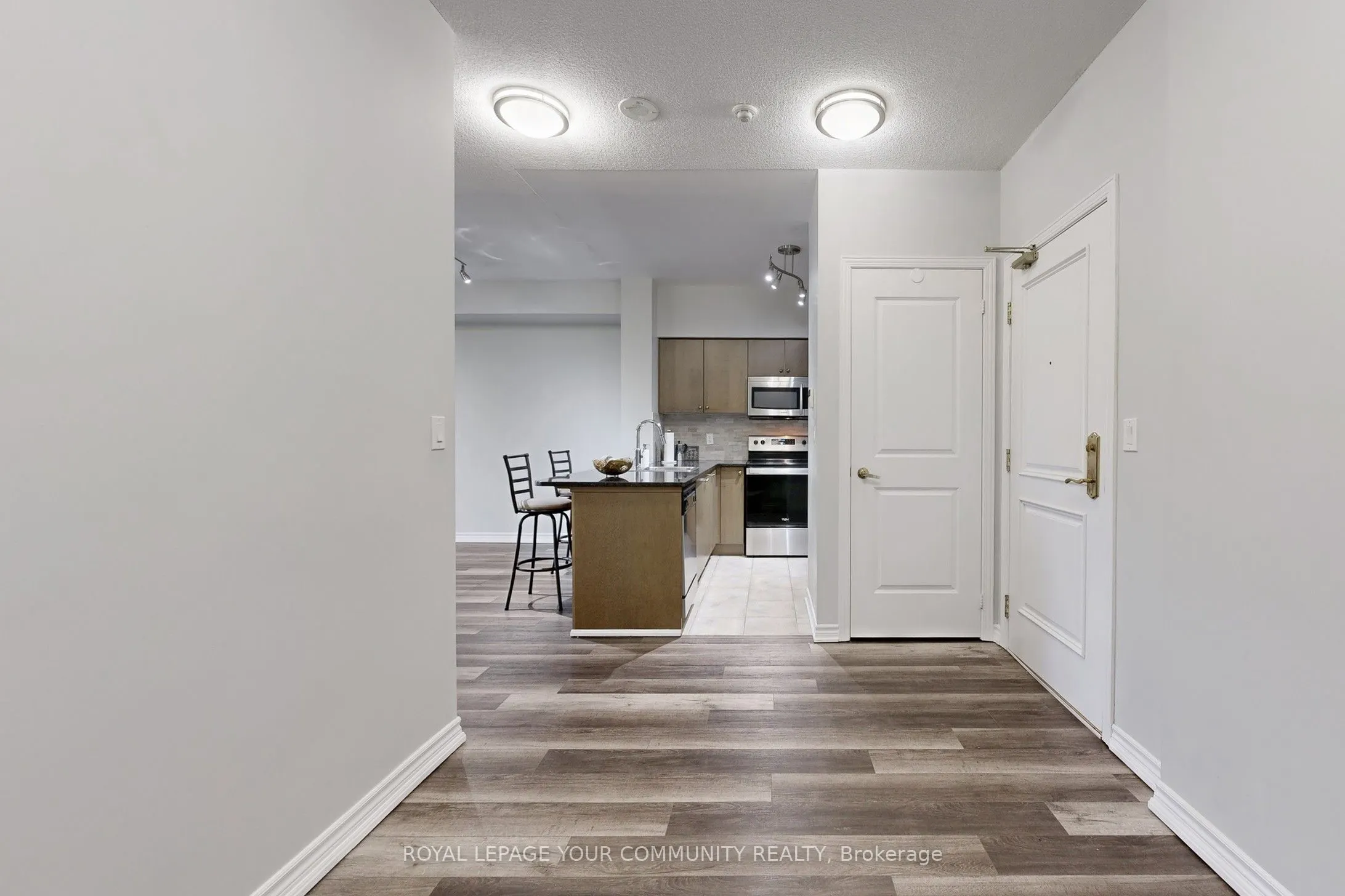 9225 Jane Street, #910