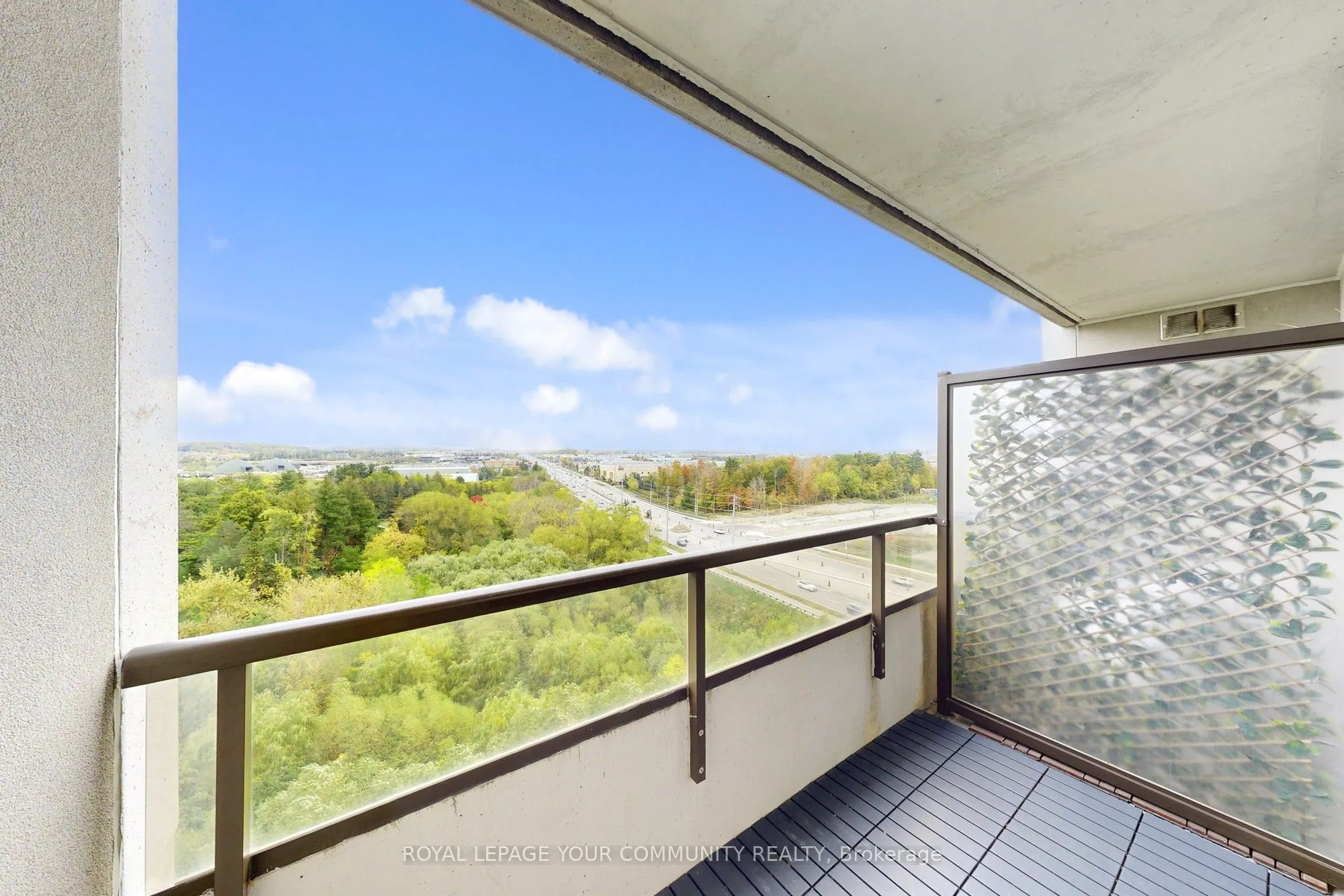 9225 Jane Street, #910