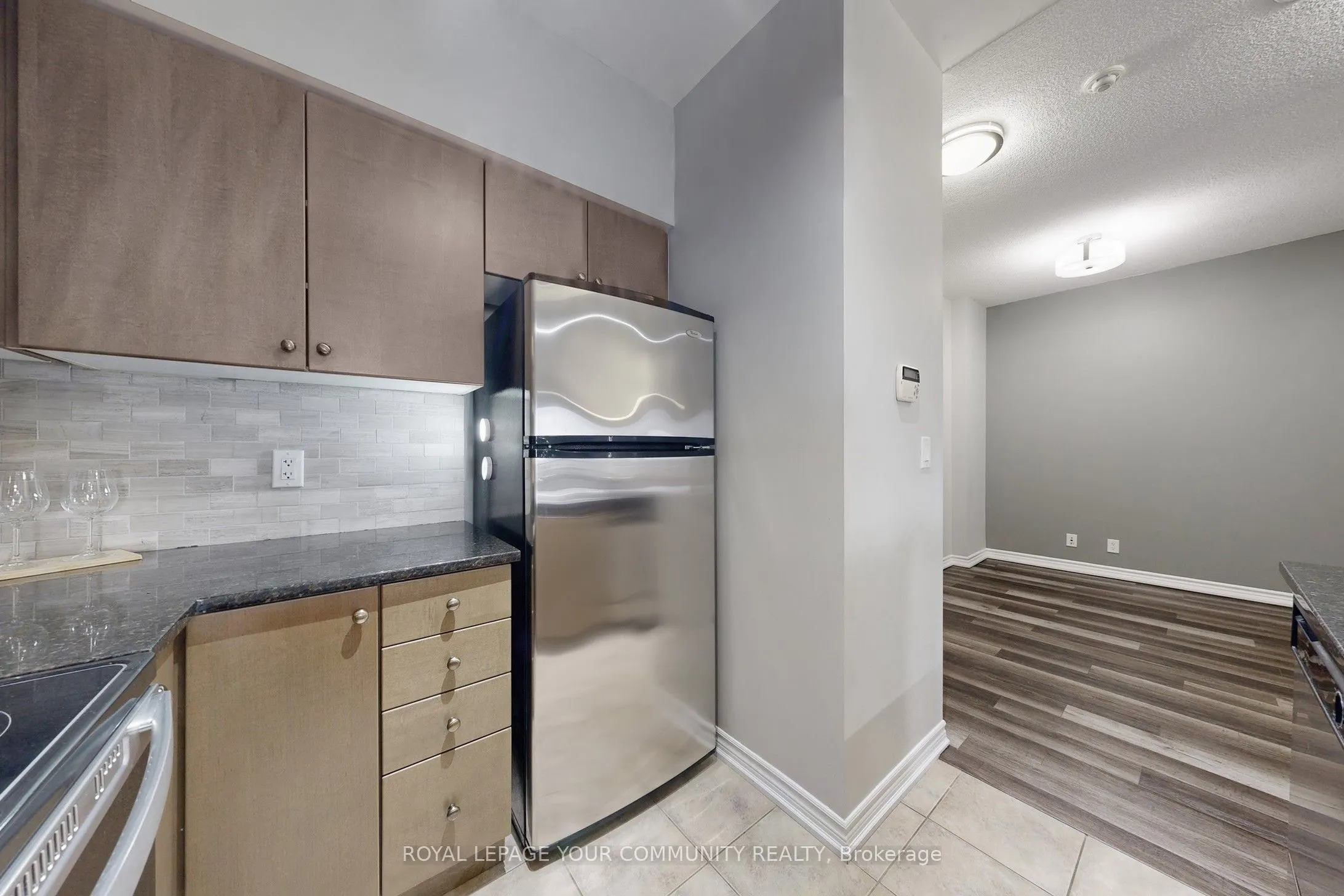 9225 Jane Street, #910