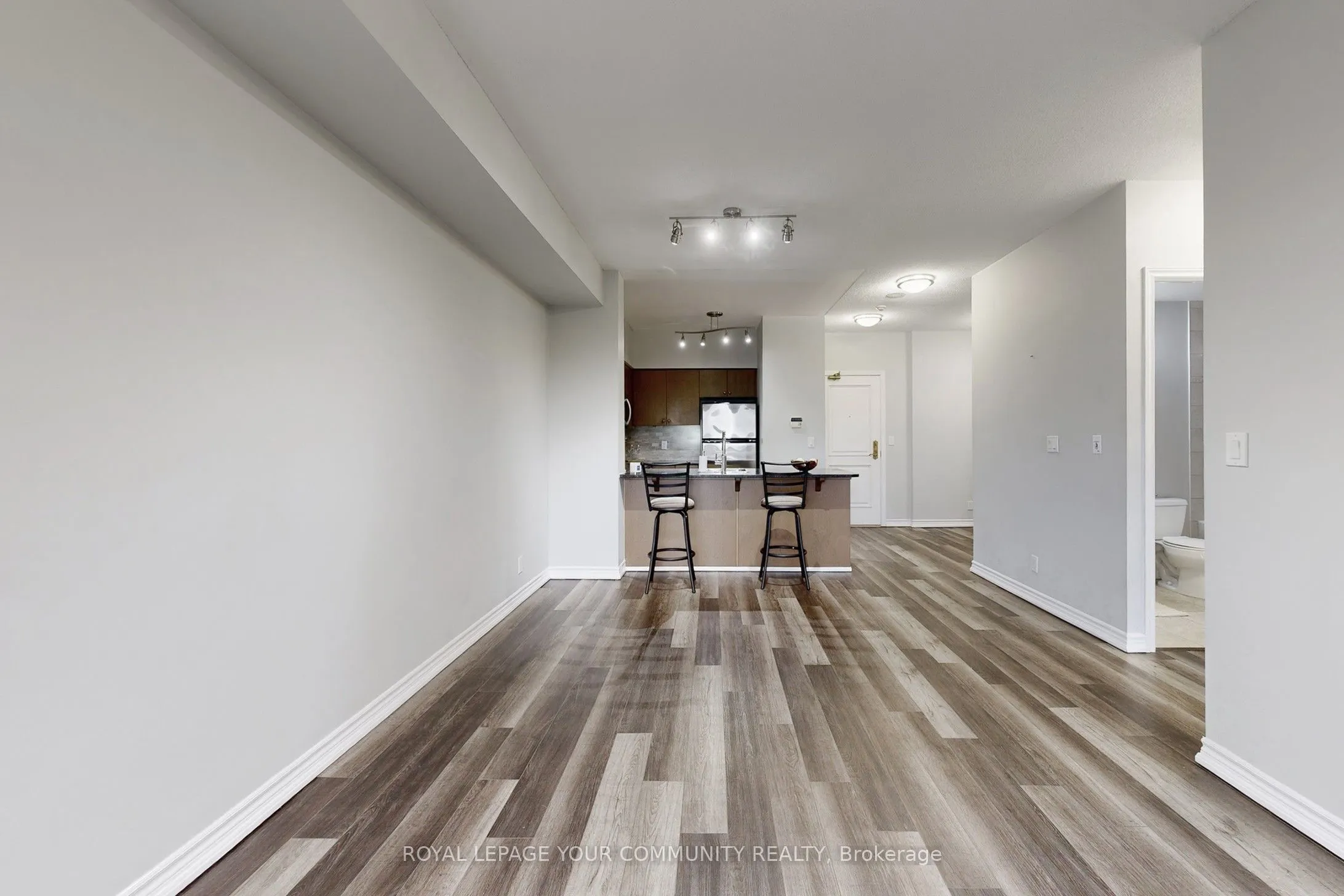 9225 Jane Street, #910