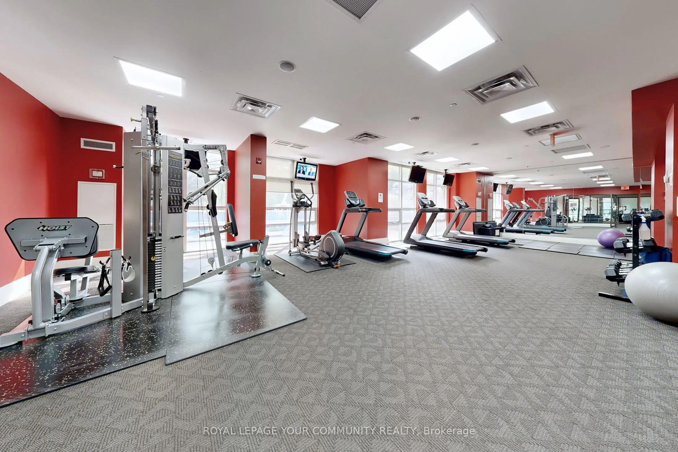 9225 Jane Street, #910