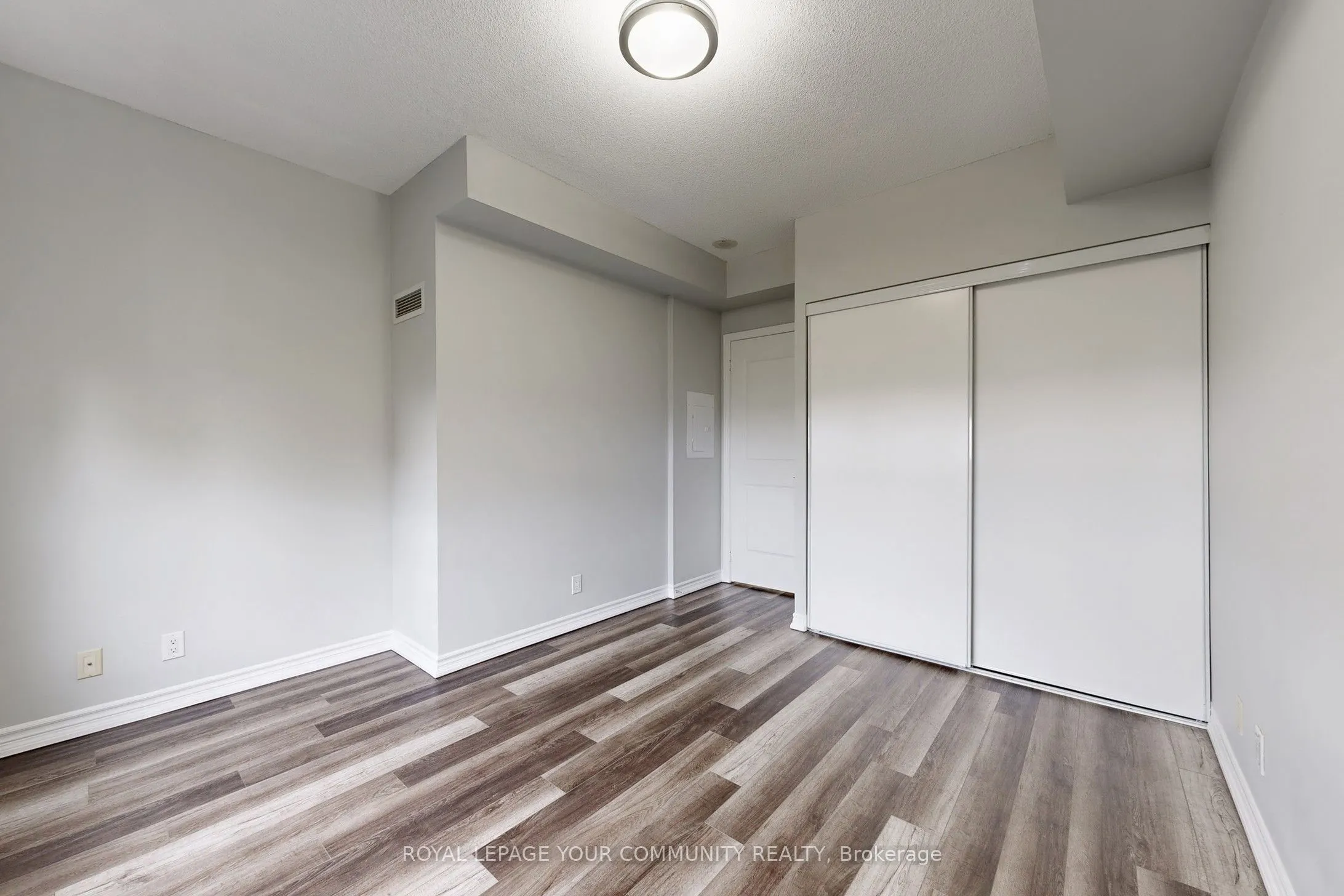 9225 Jane Street, #910