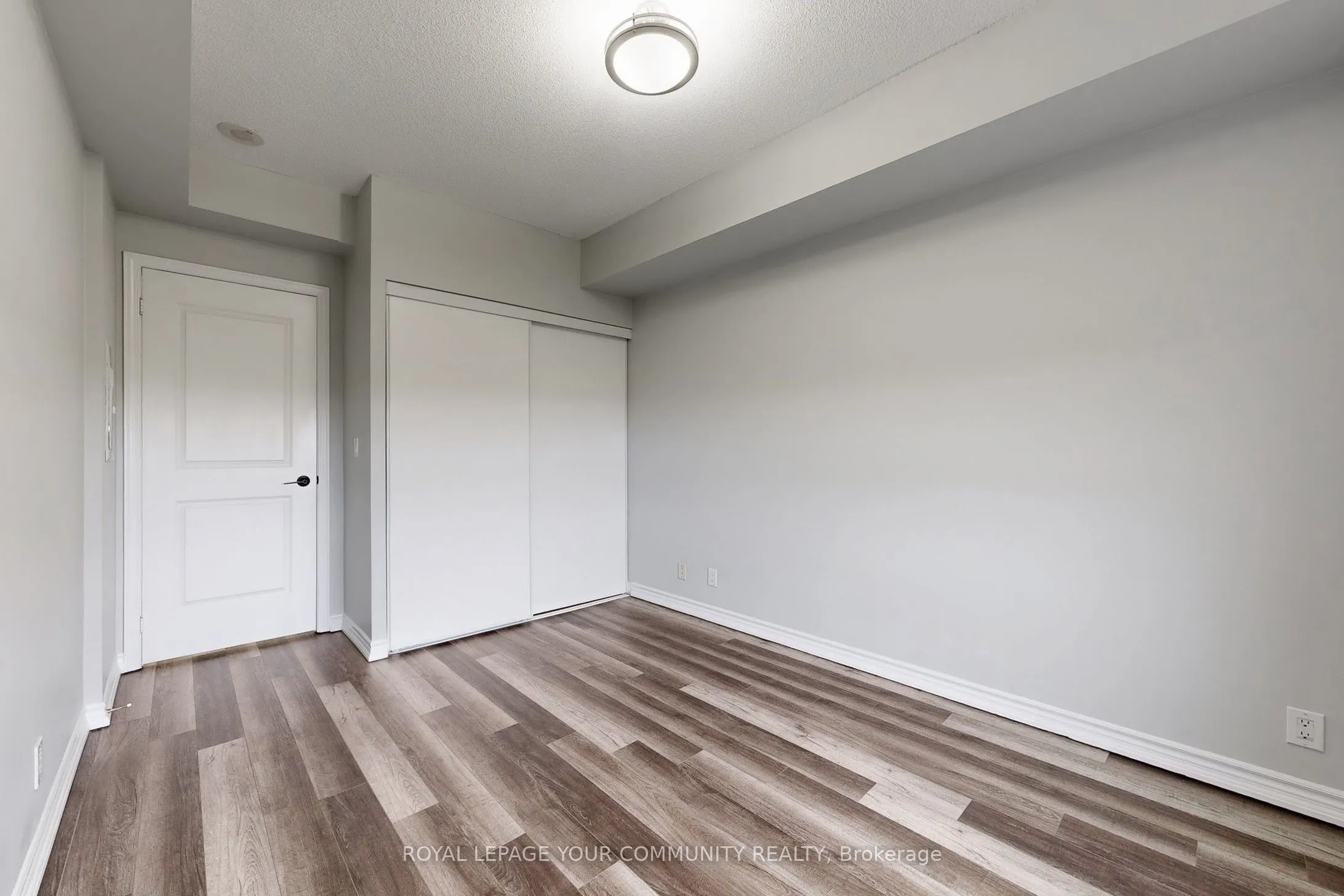 9225 Jane Street, #910