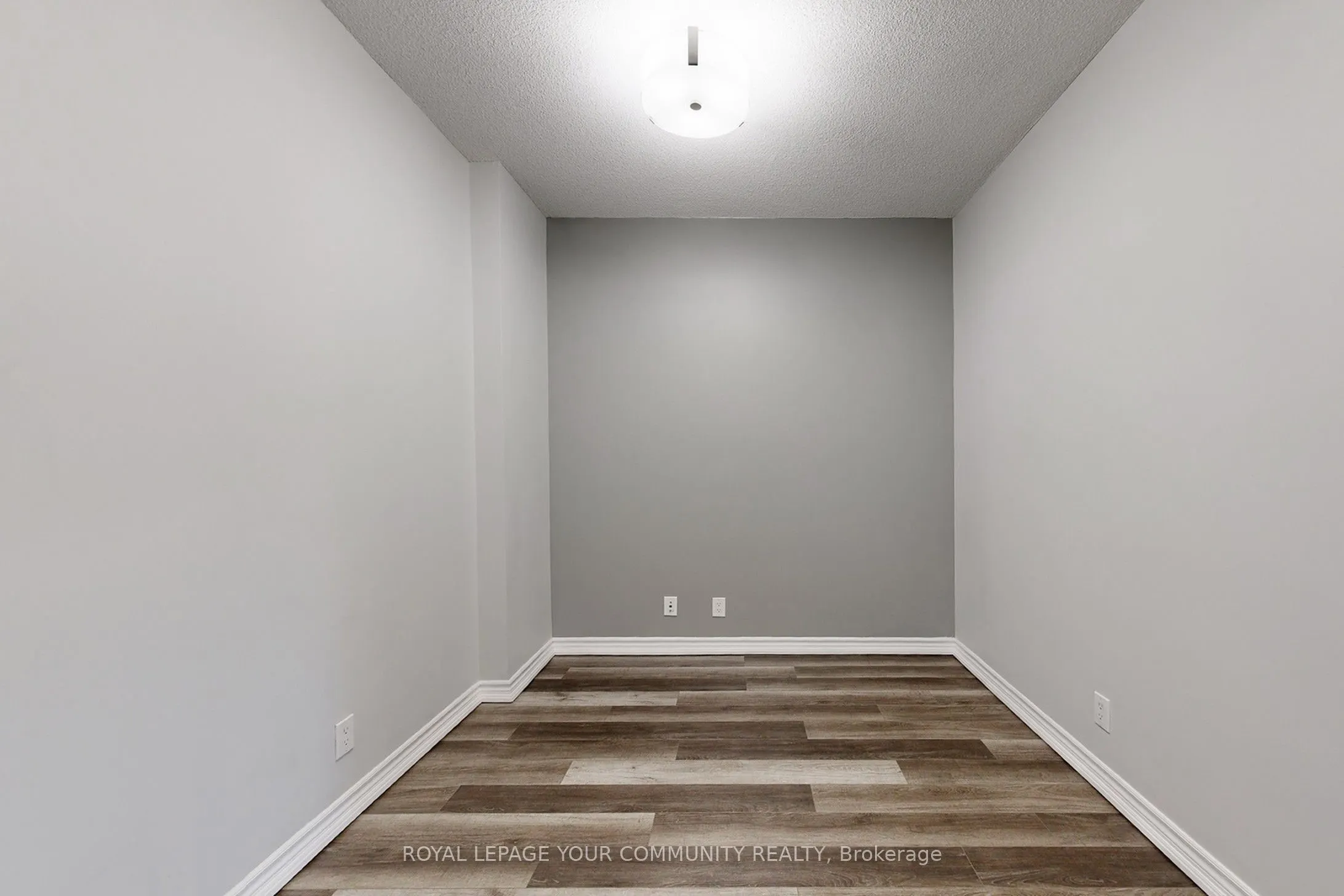 9225 Jane Street, #910