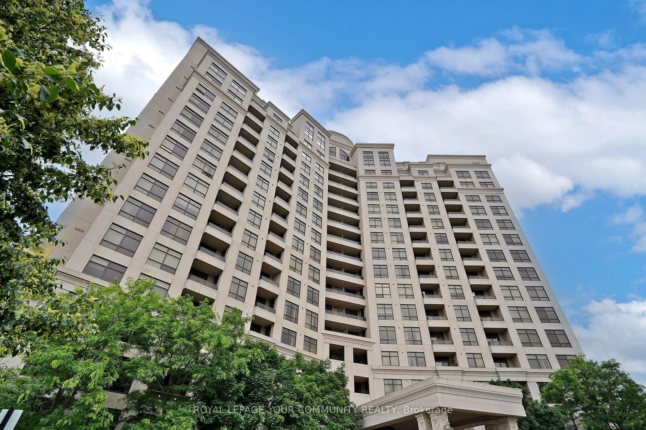 9225 Jane Street, #910