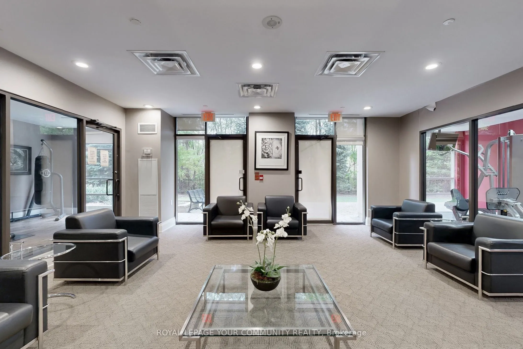 9225 Jane Street, #910