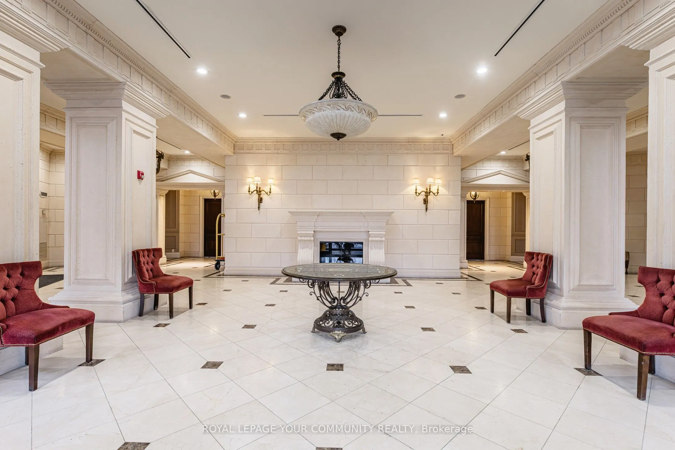 9225 Jane Street, #910