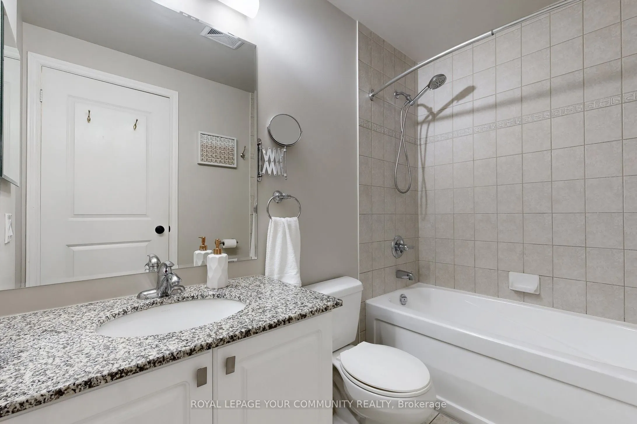 9225 Jane Street, #910