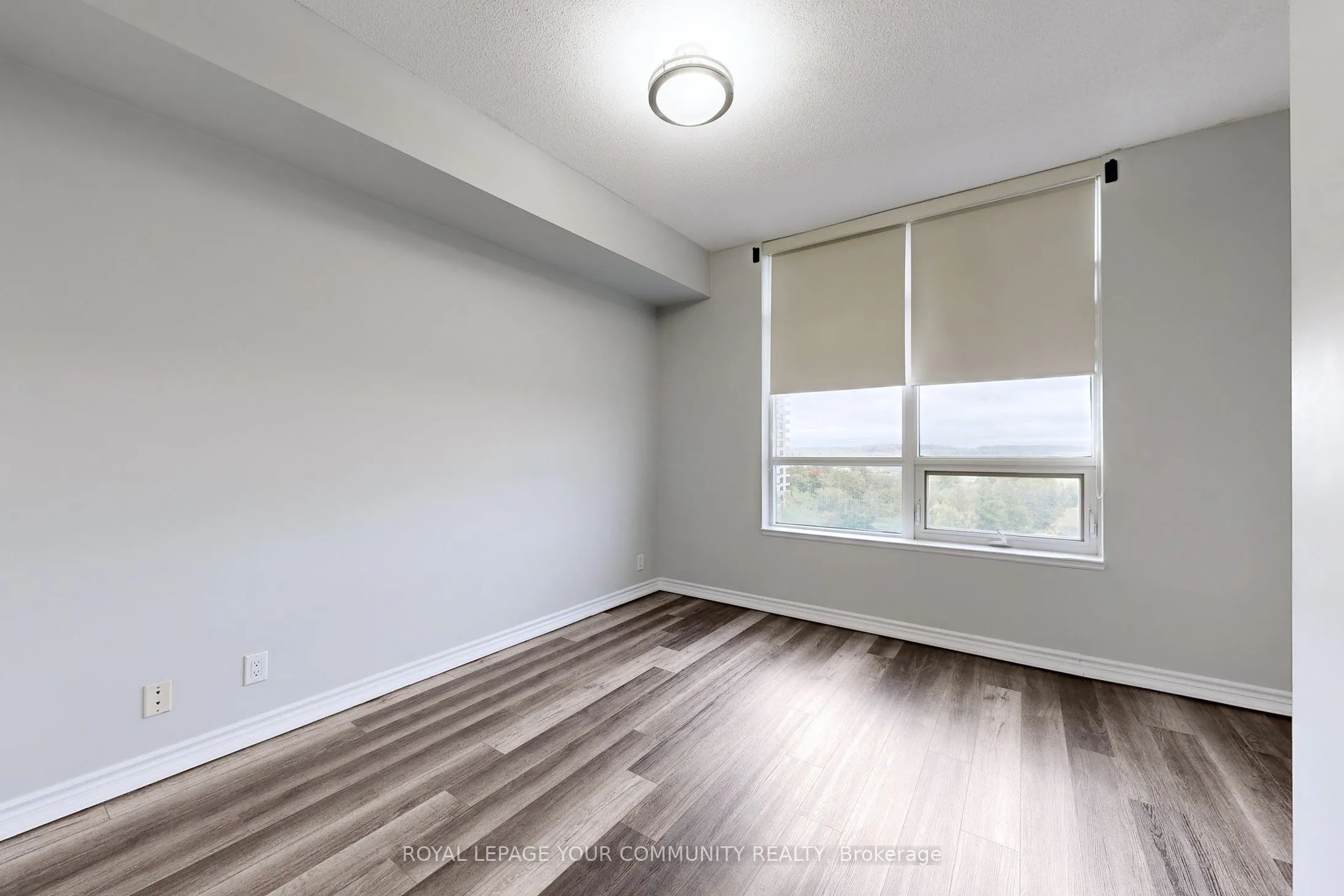 9225 Jane Street, #910