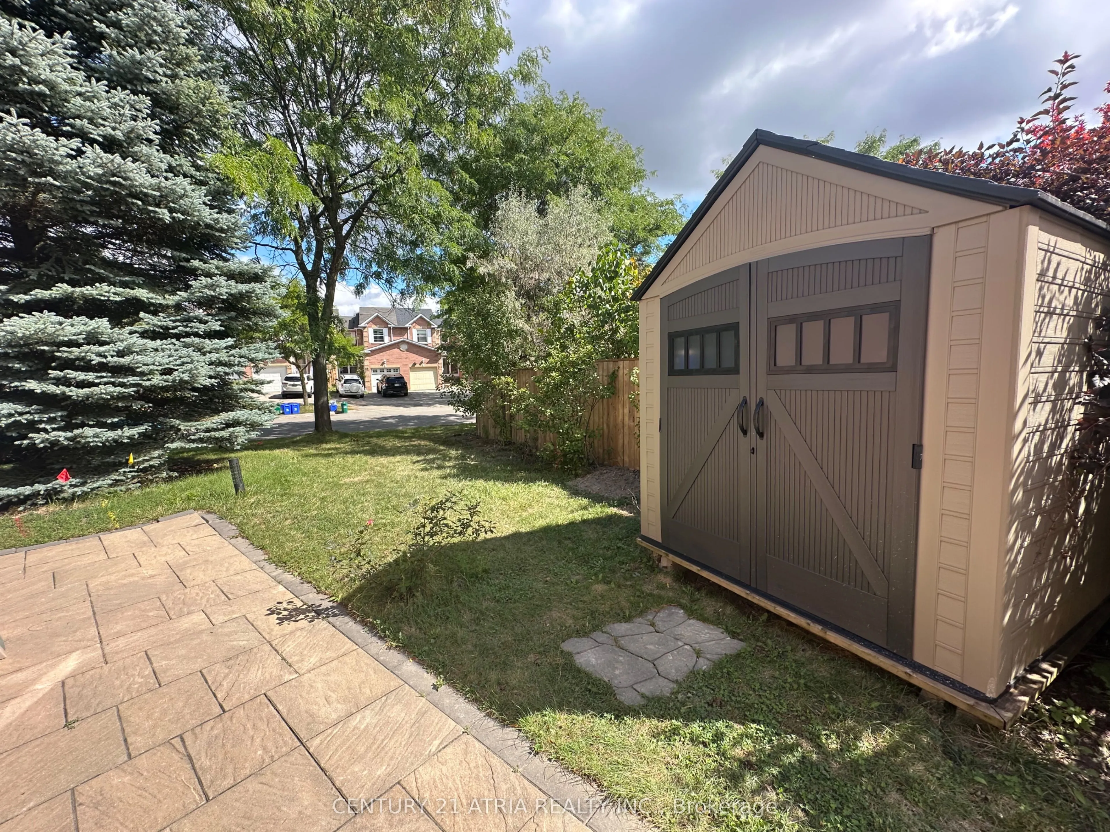 60 Steepleview Crescent