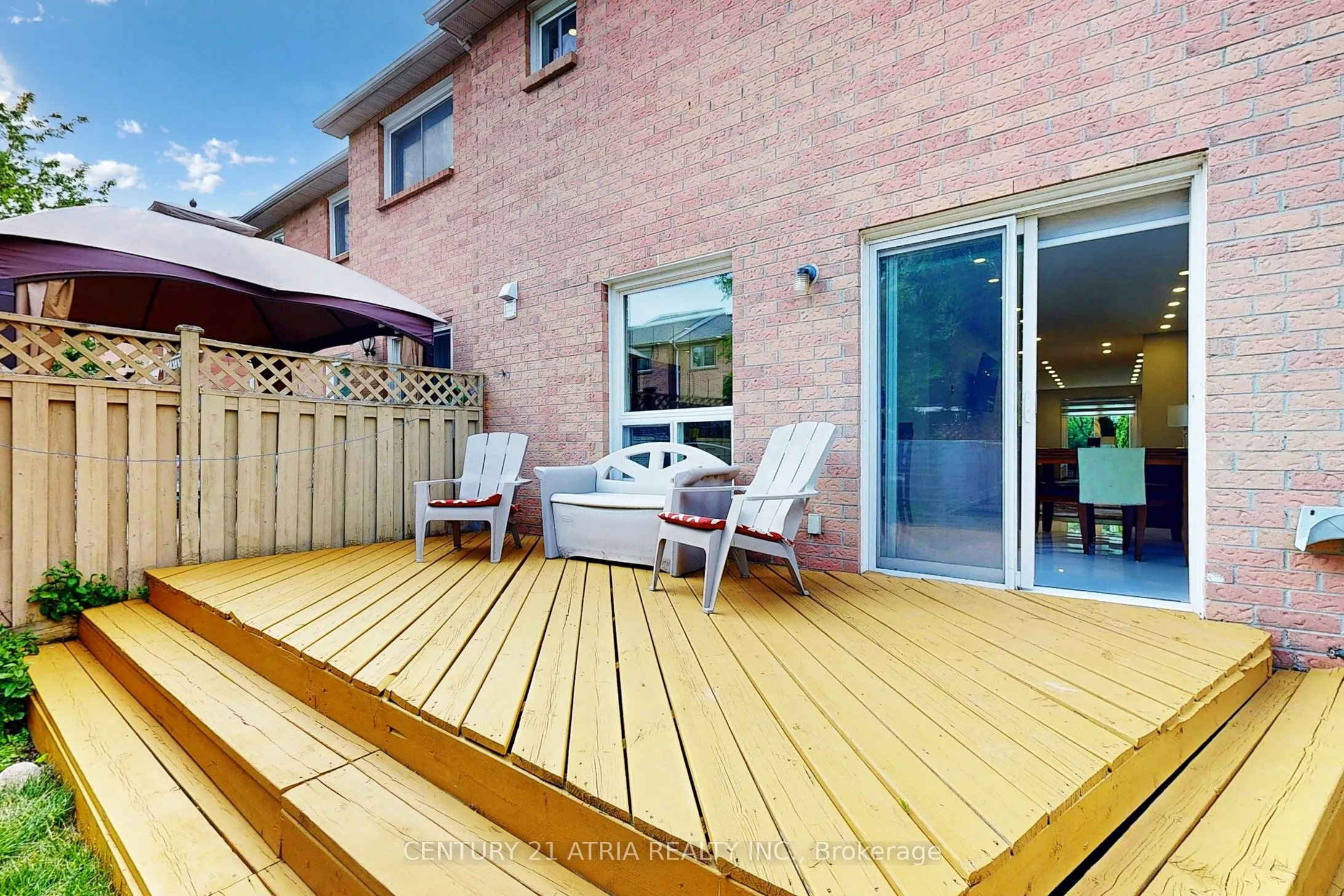 60 Steepleview Crescent
