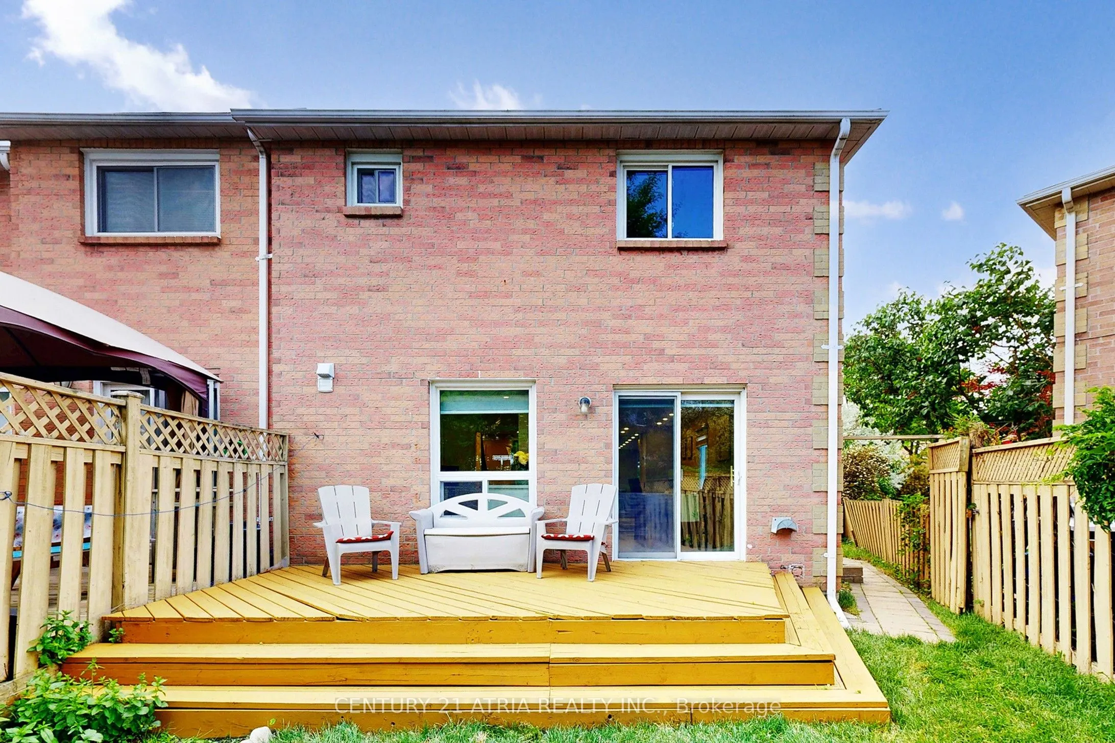 60 Steepleview Crescent