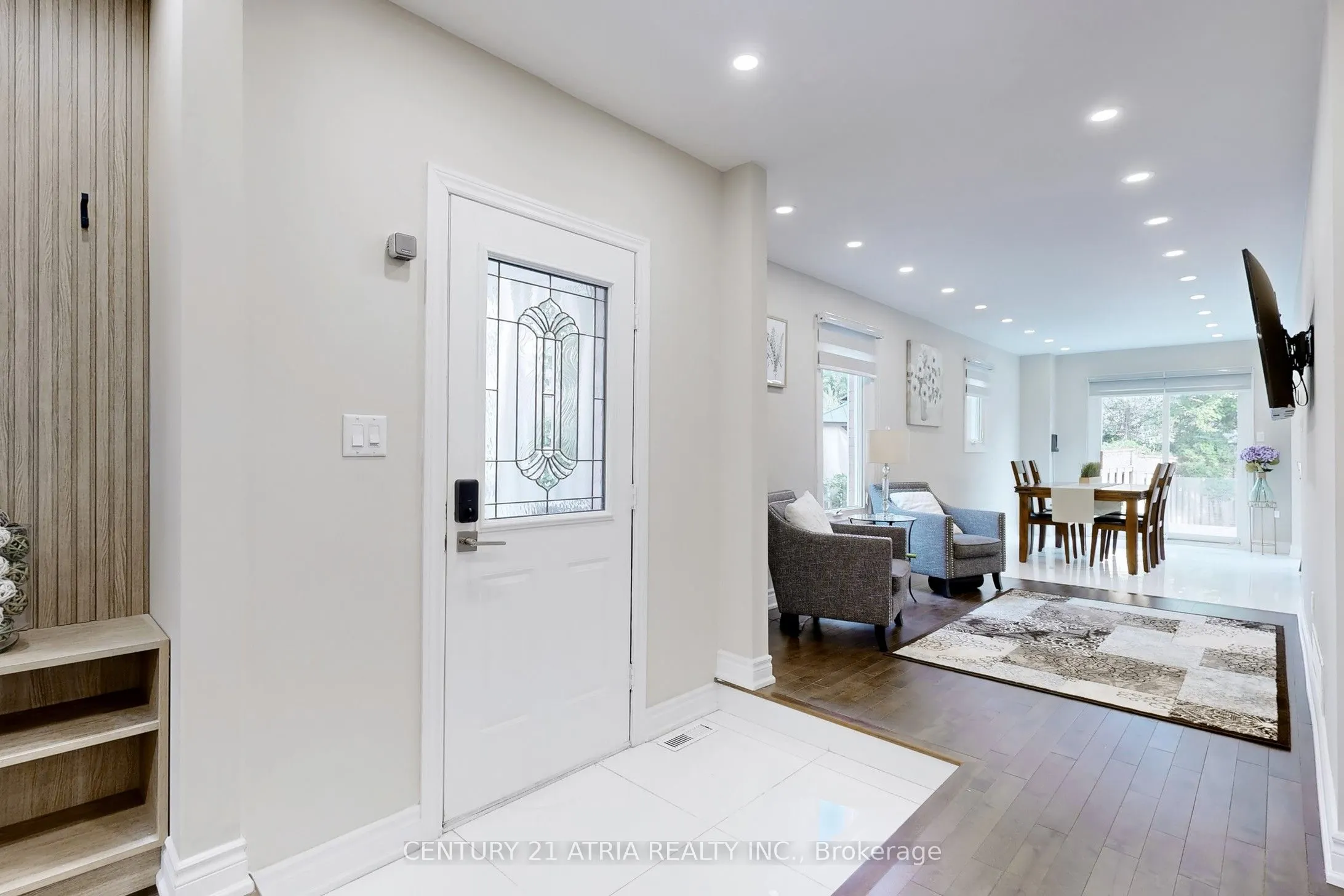 60 Steepleview Crescent