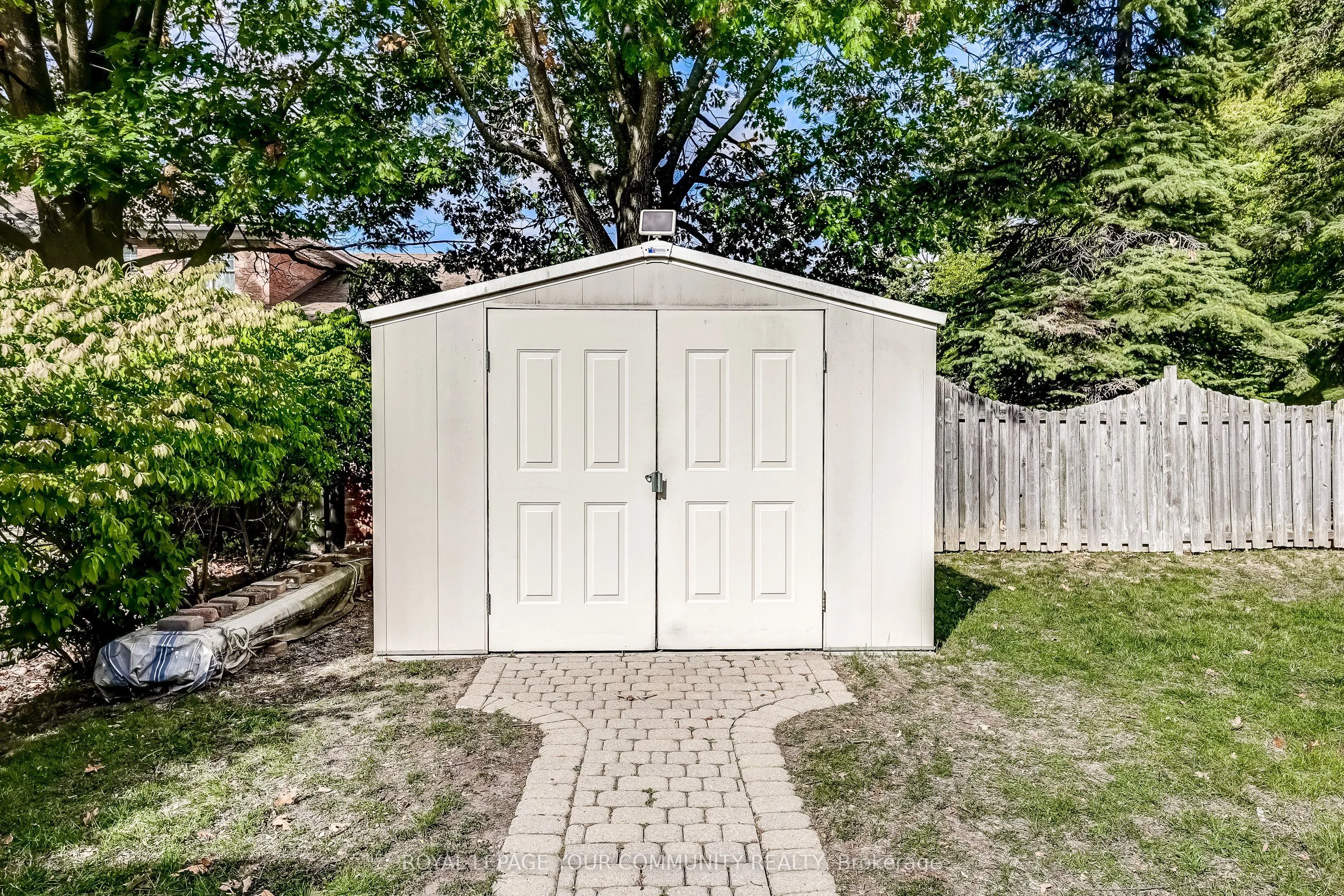 2 Rougecrest Drive