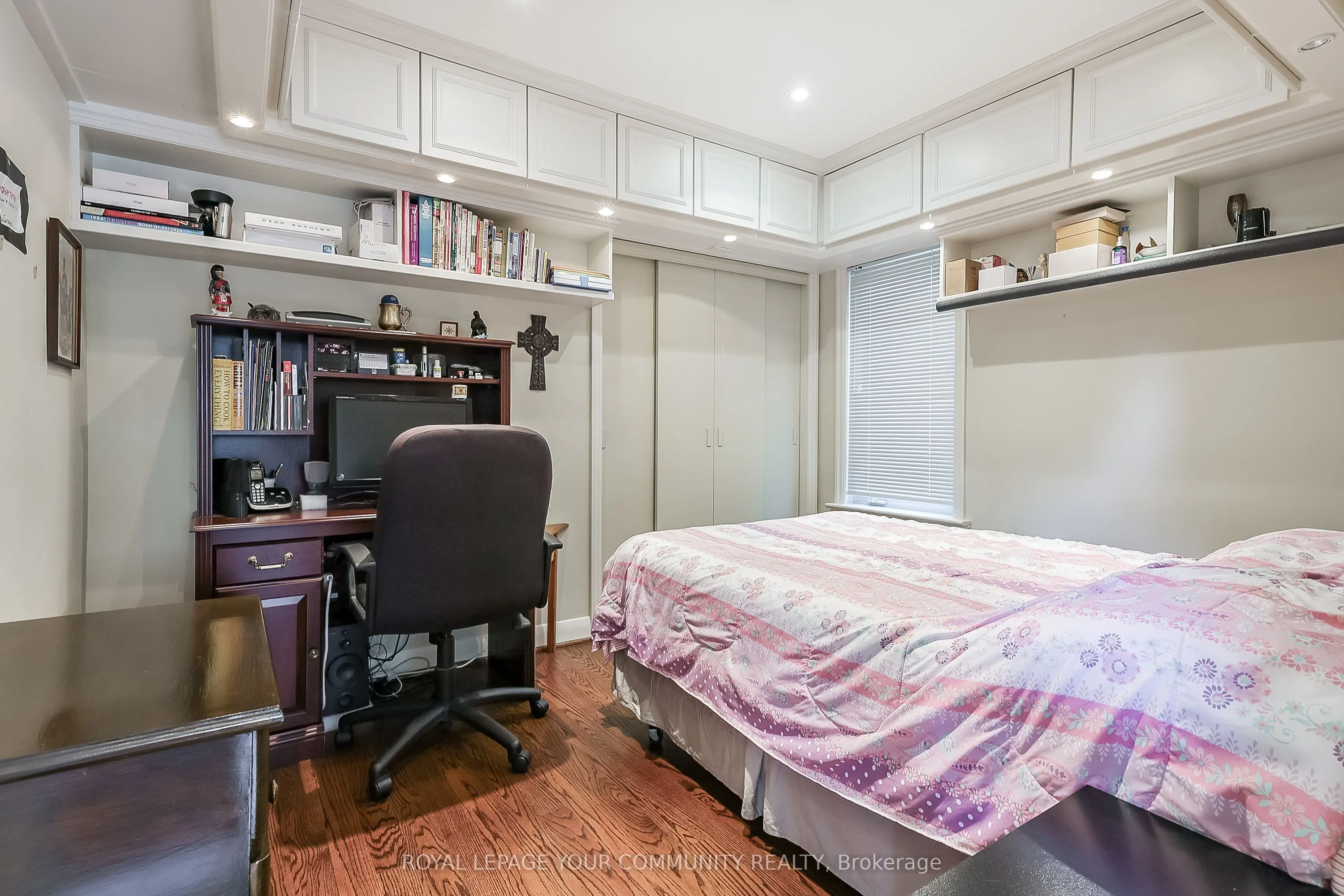 2 Rougecrest Drive