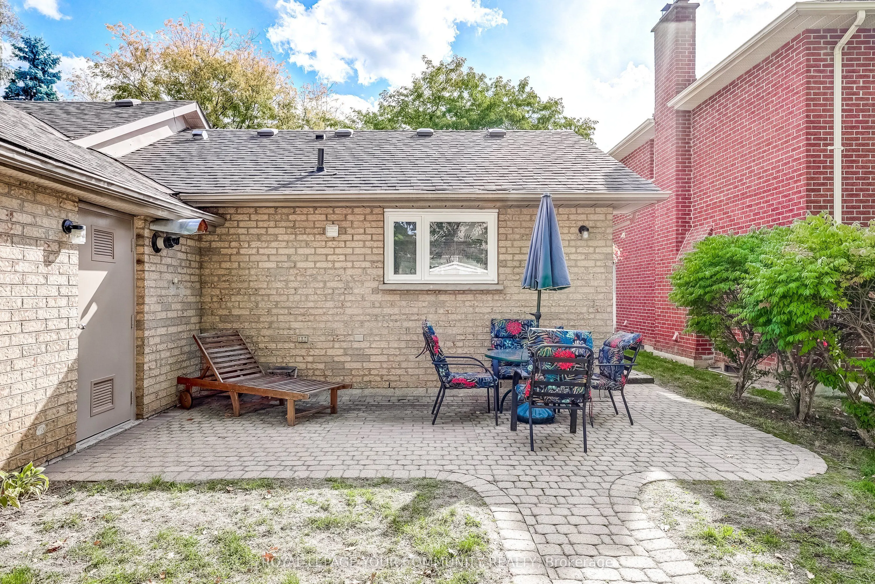 2 Rougecrest Drive