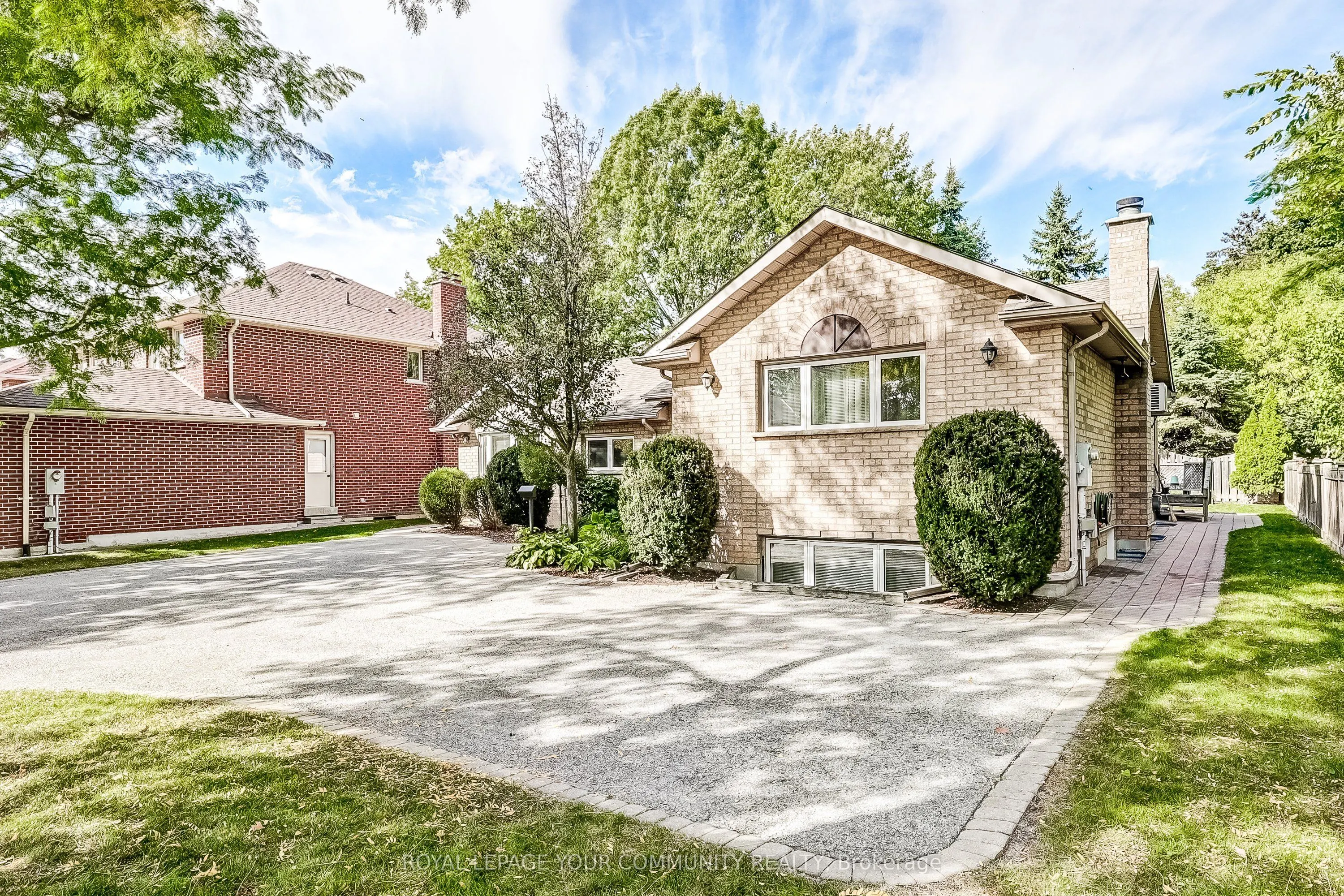 2 Rougecrest Drive