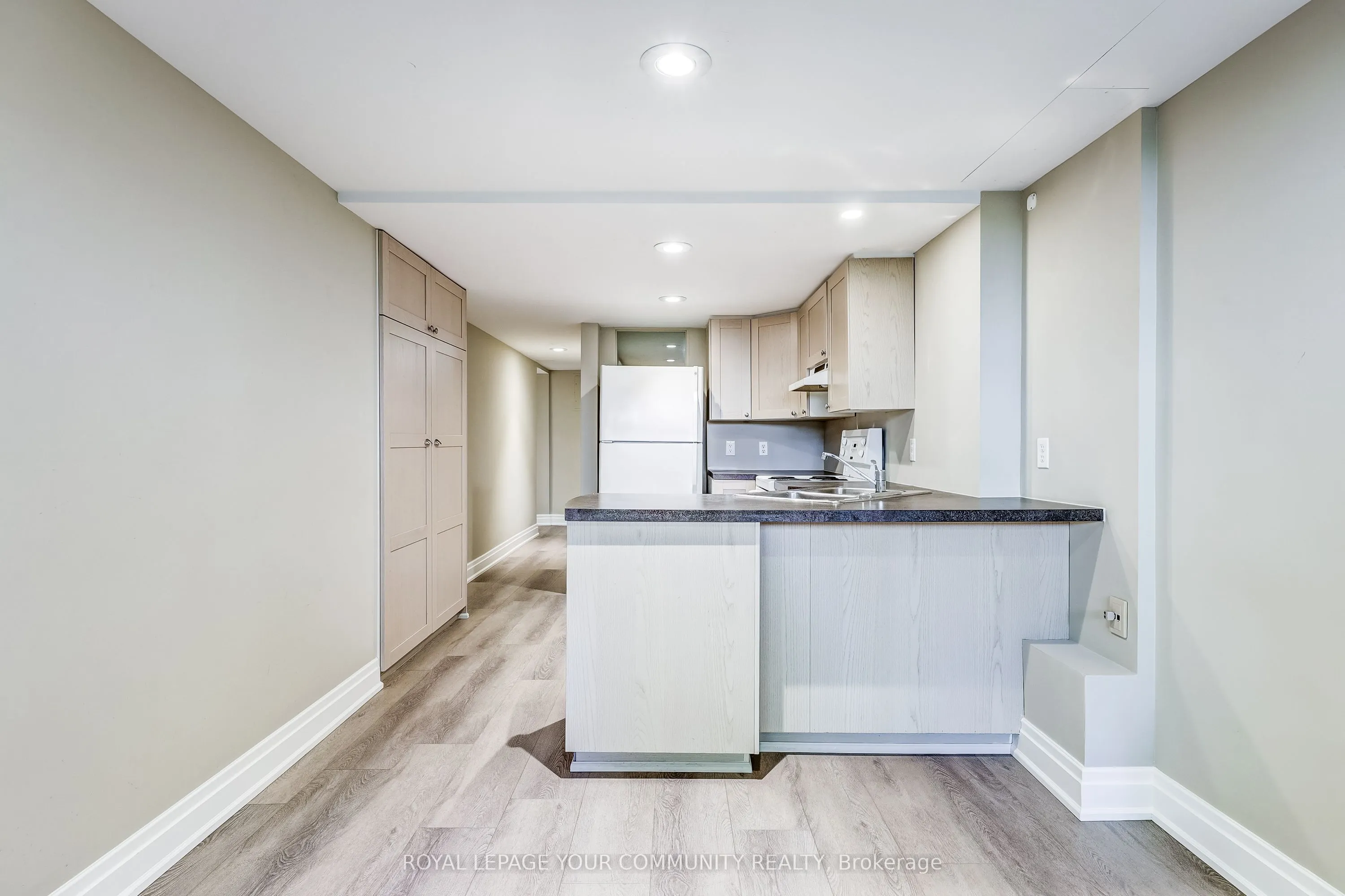 2 Rougecrest Drive