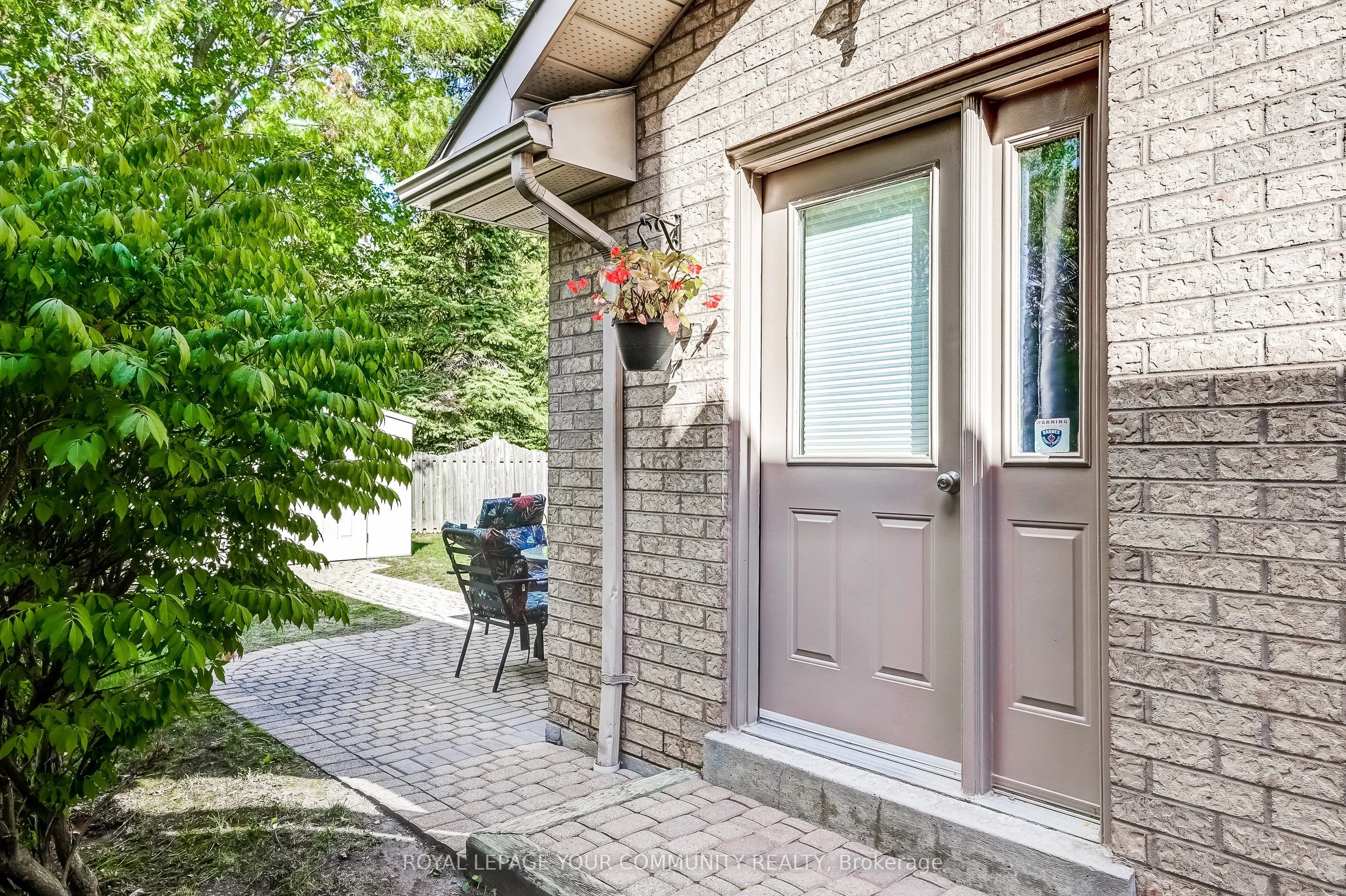 2 Rougecrest Drive
