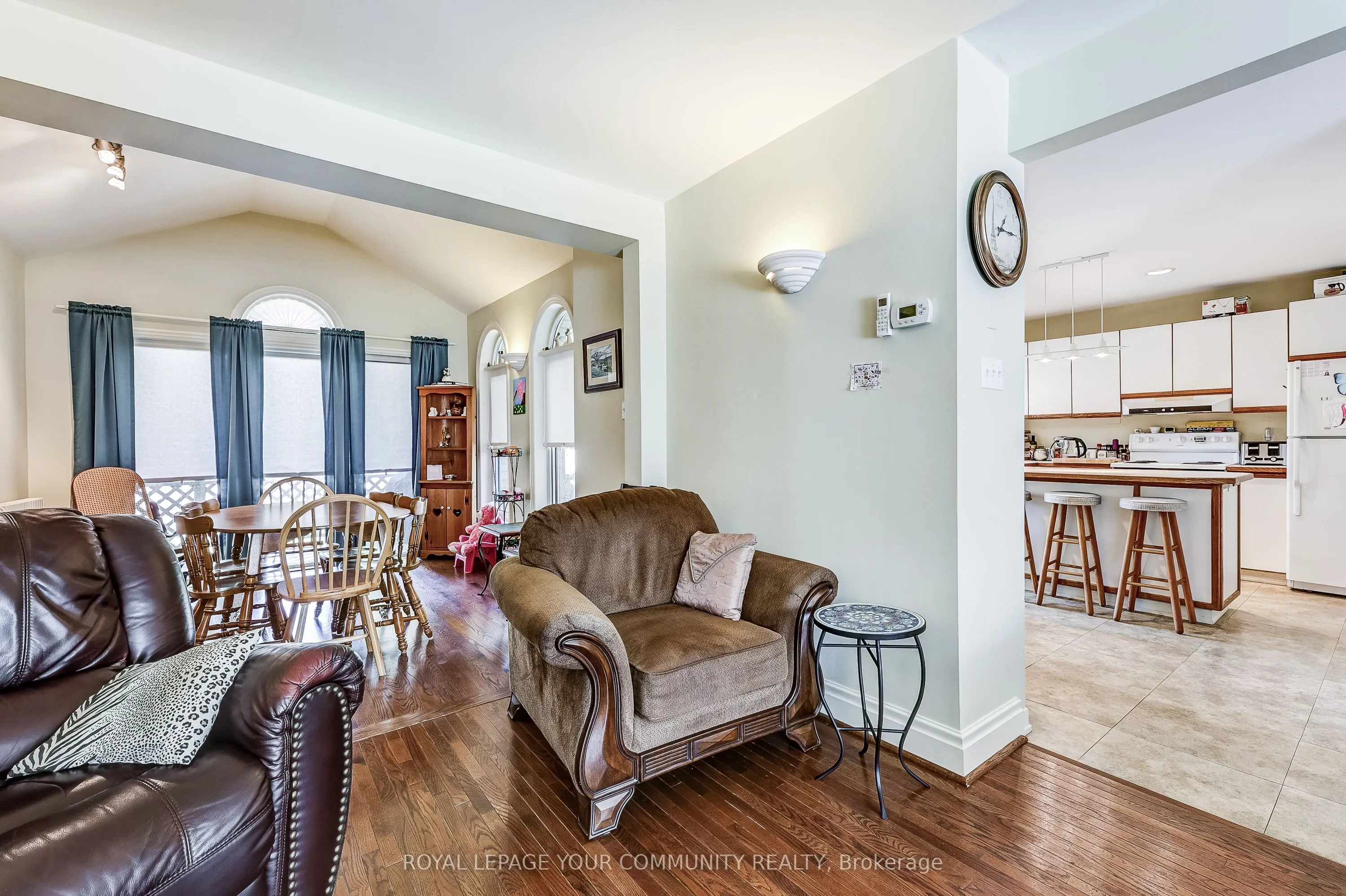 2 Rougecrest Drive