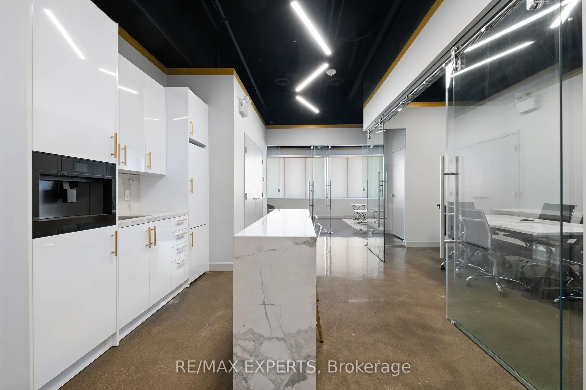 7777 Weston Road, #207
