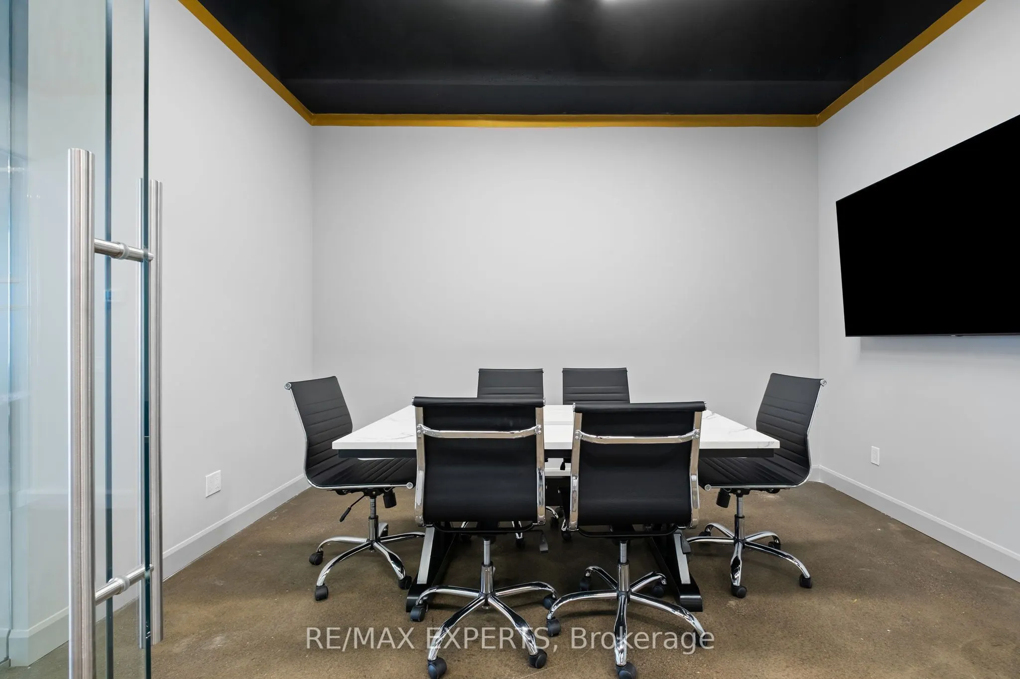 7777 Weston Road, #207