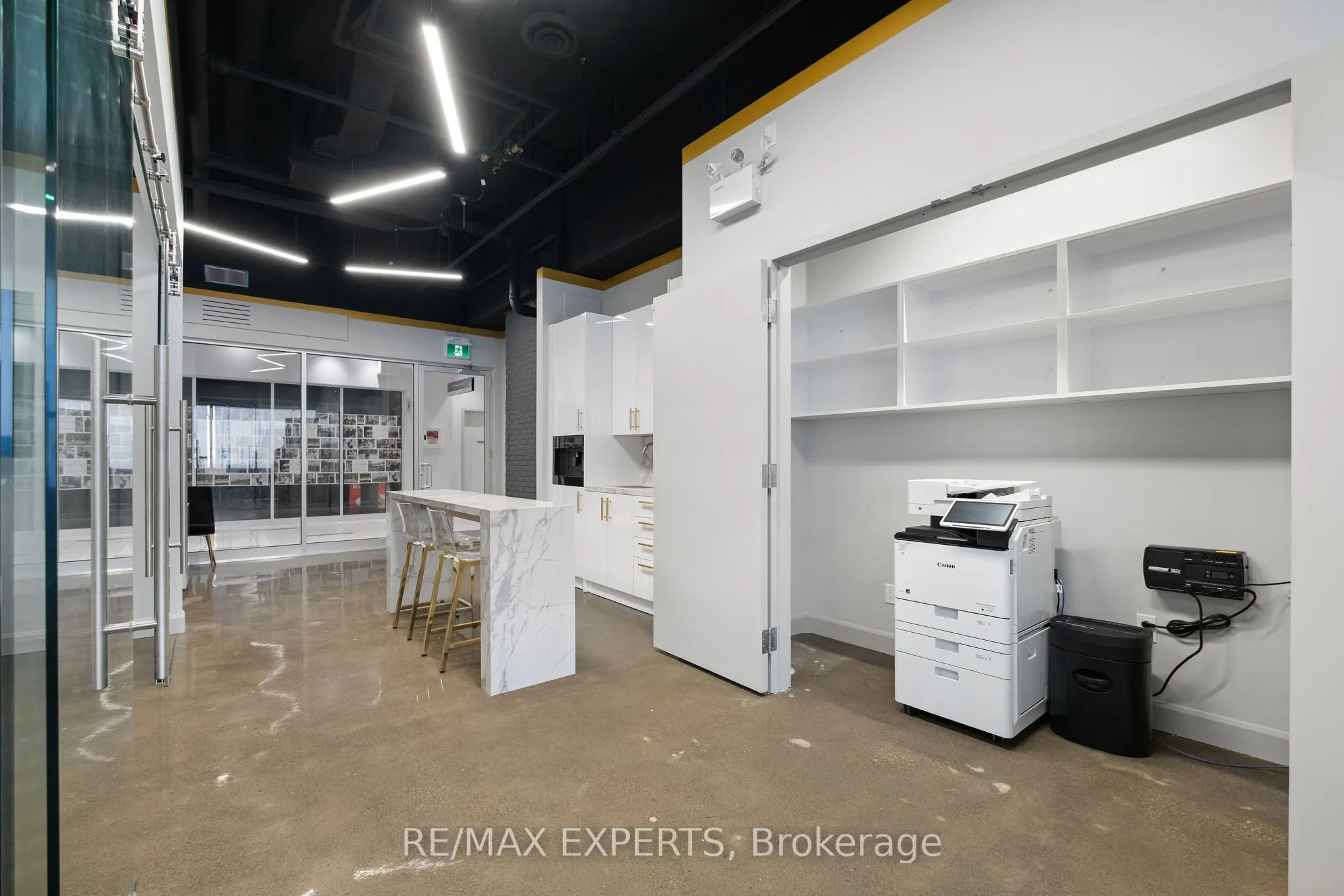 7777 Weston Road, #207