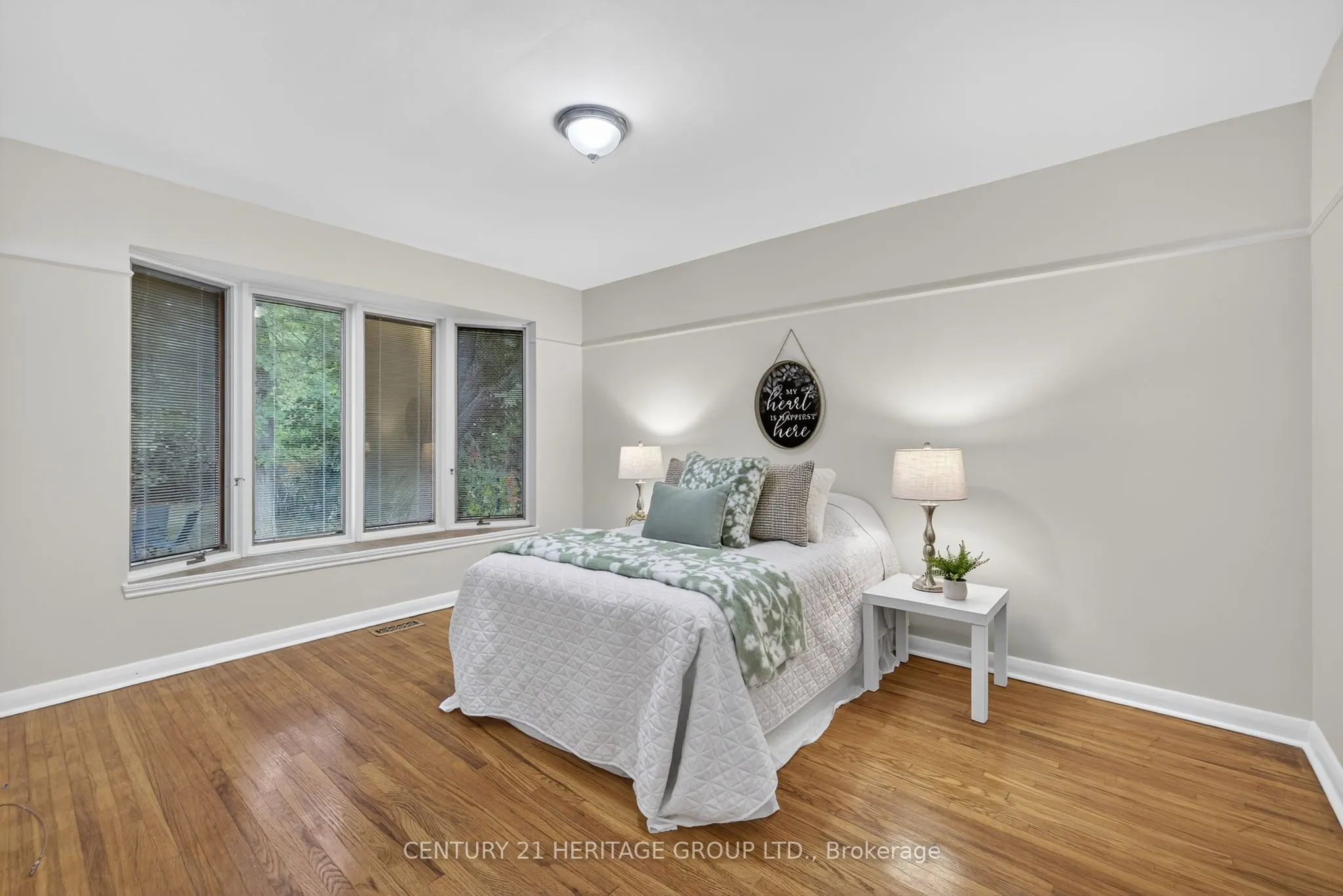 49 Bayview Parkway