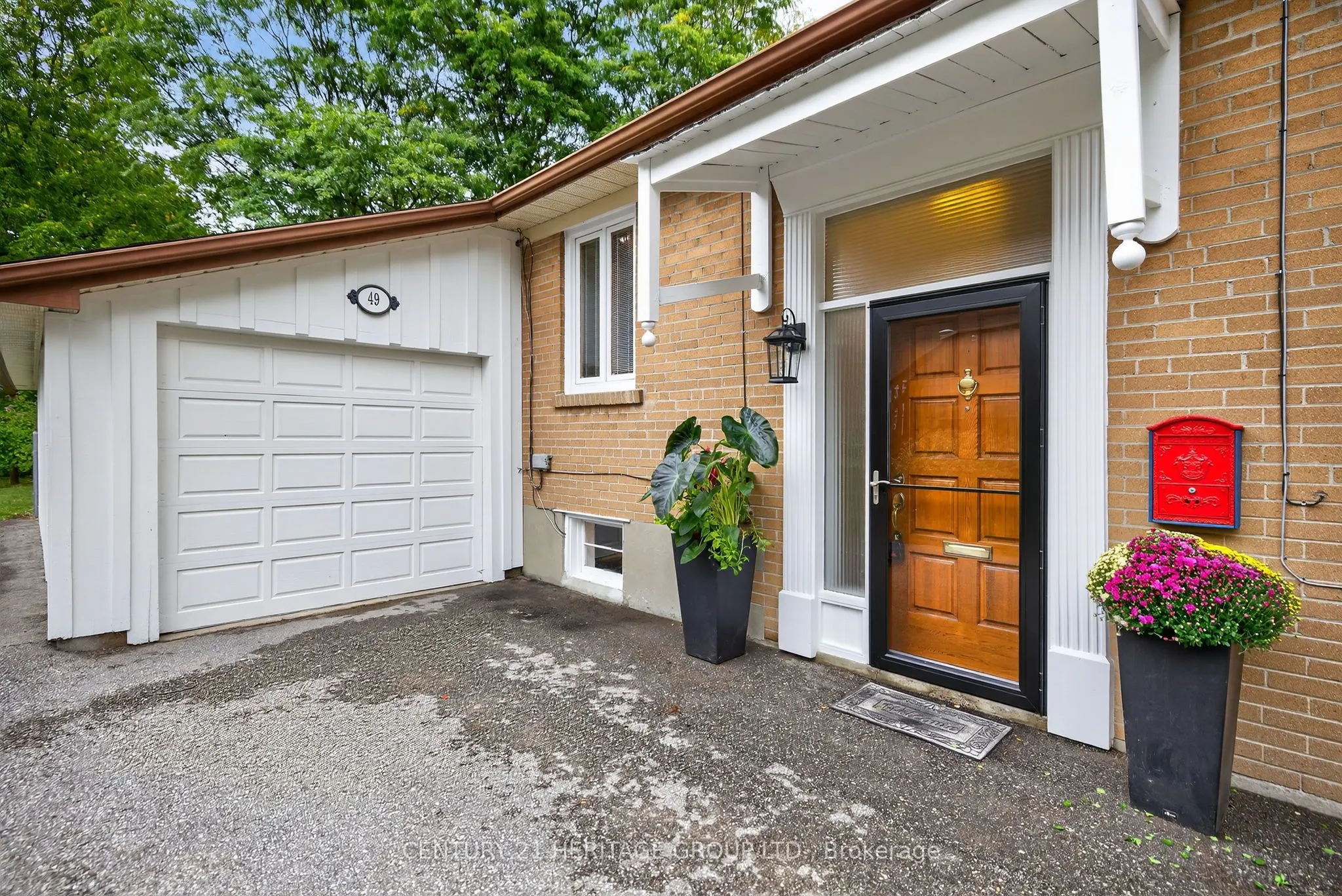 49 Bayview Parkway