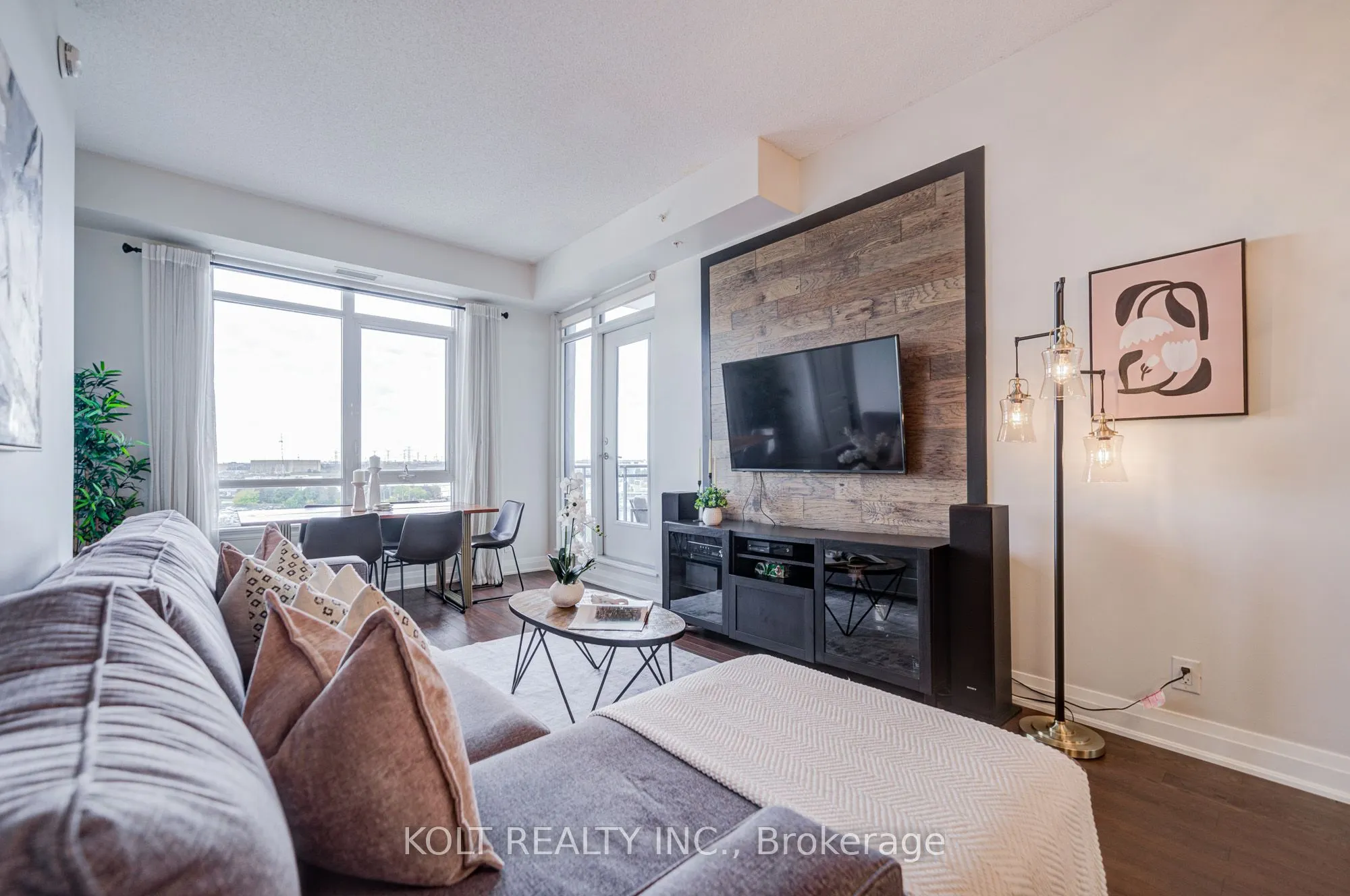 24 Woodstream Boulevard, #PH1013