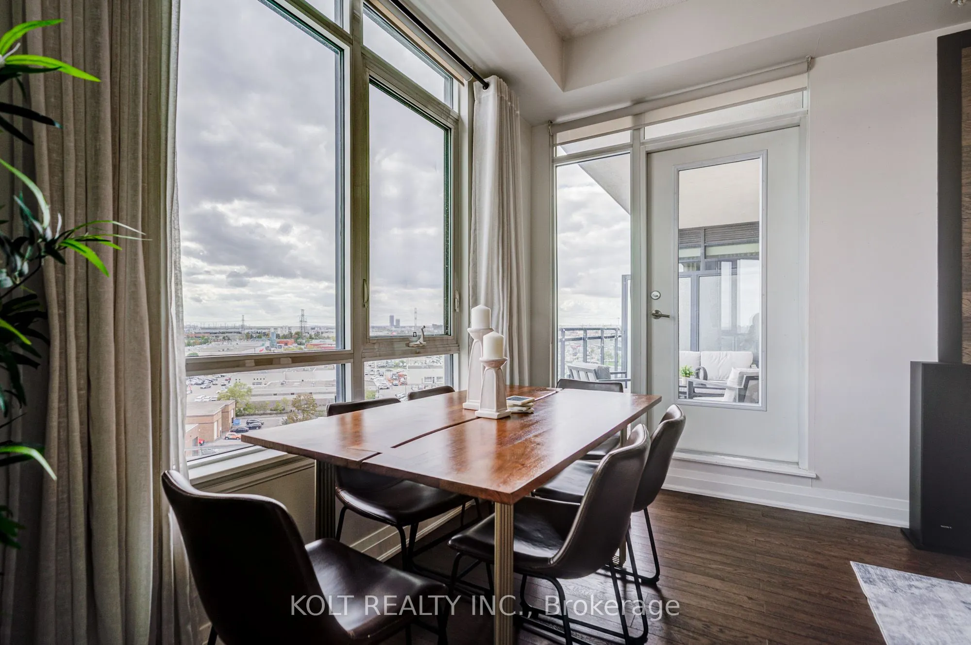 24 Woodstream Boulevard, #PH1013