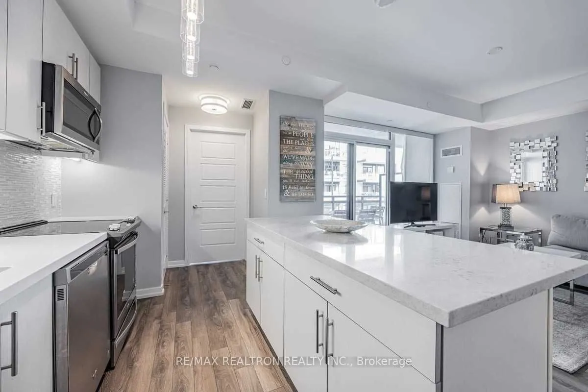 271 Sea Ray Avenue, #B203
