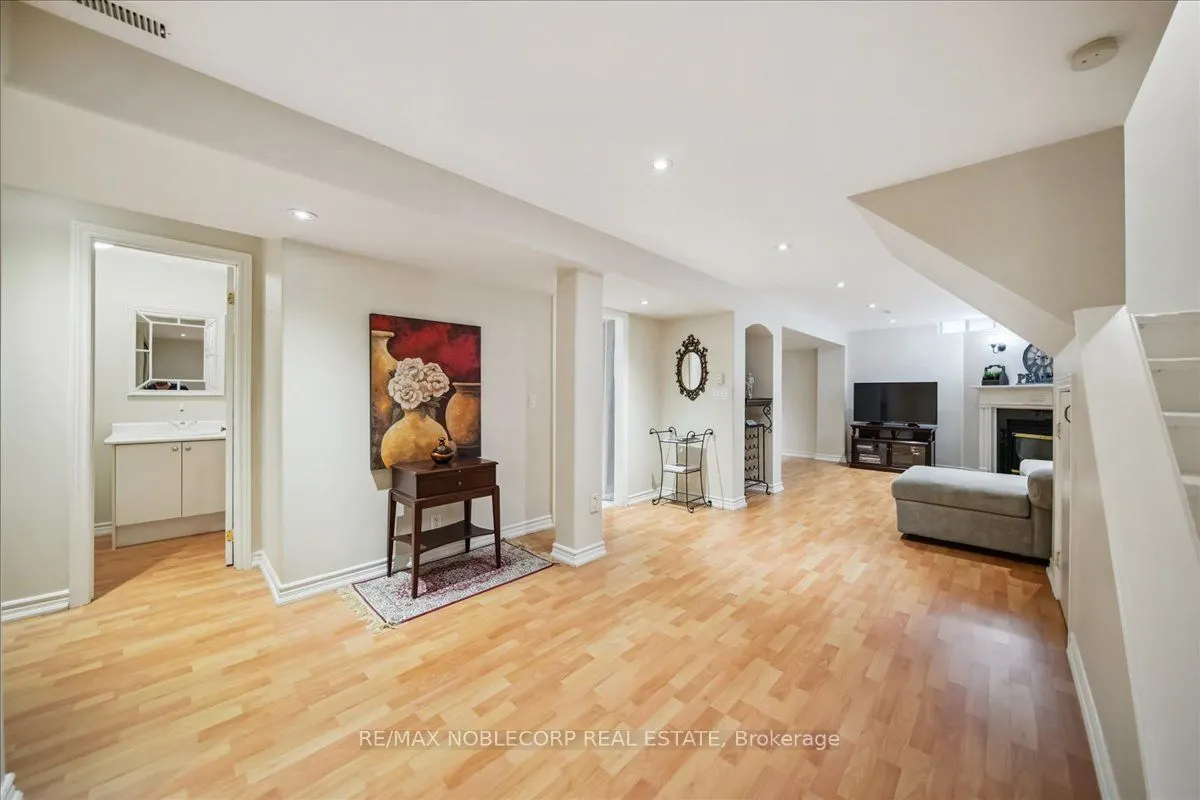 31 Mountfield Crescent