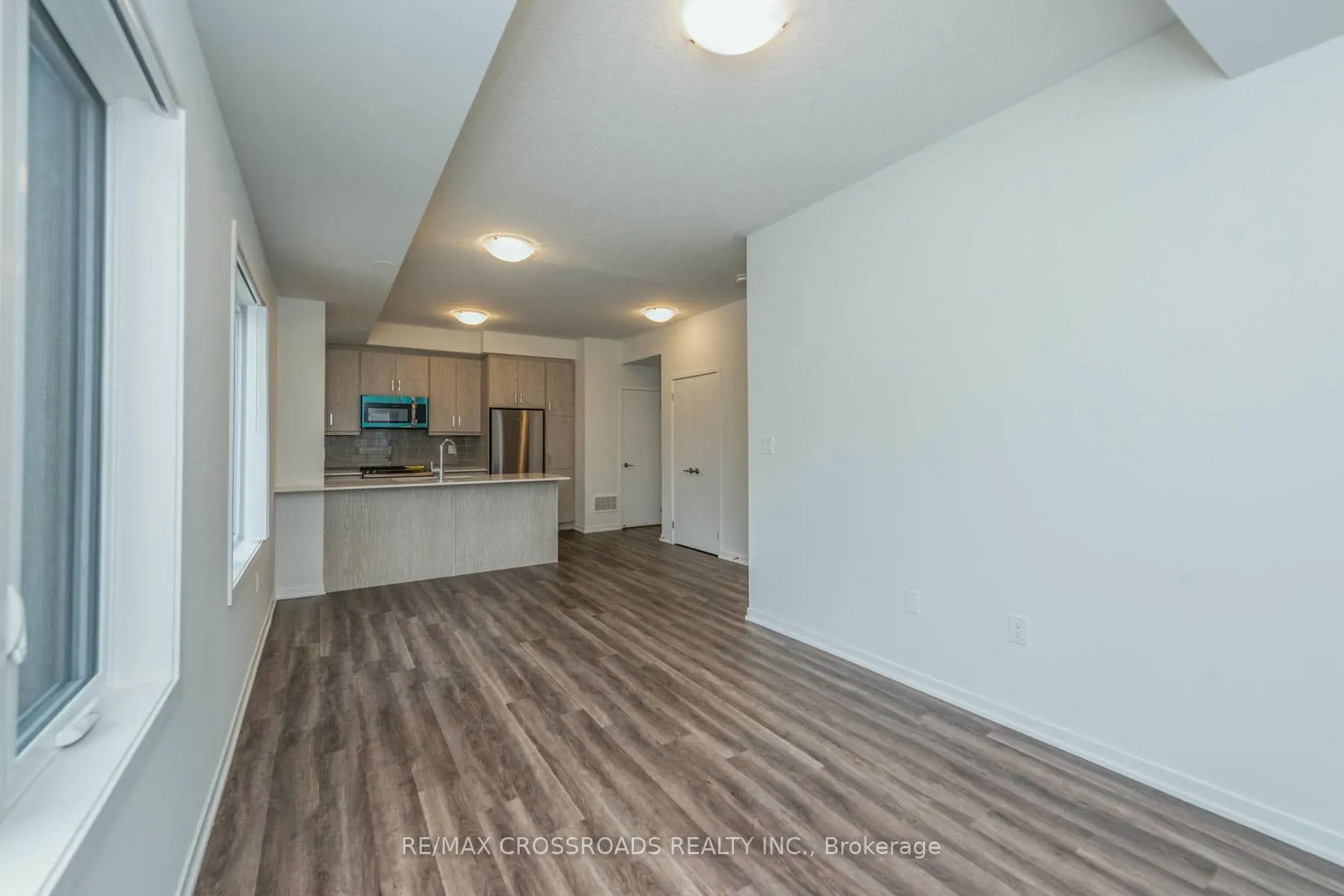 140 Honeycrisp Crescent, #292