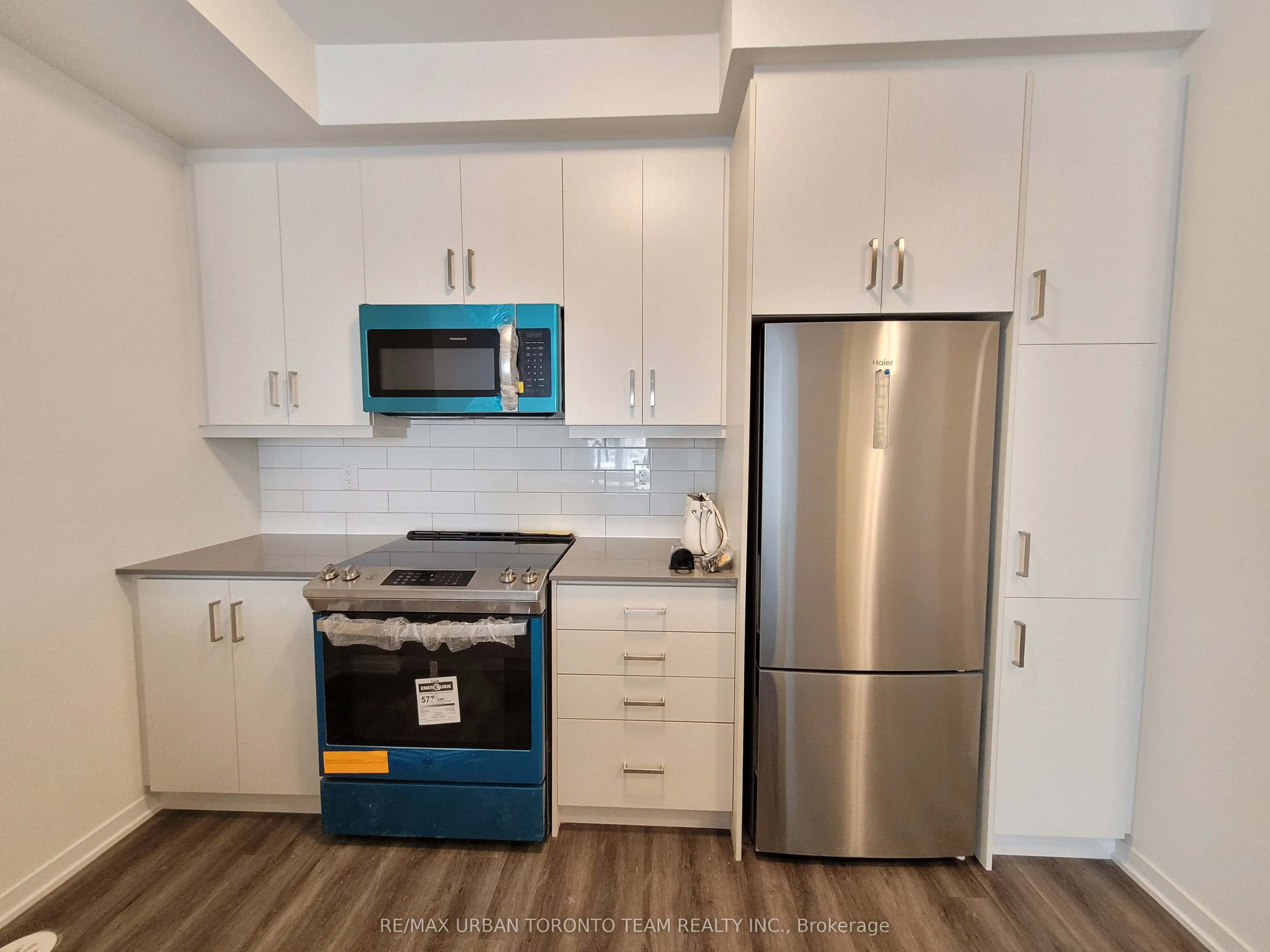 151 Honeycrisp Crescent, #TH 165