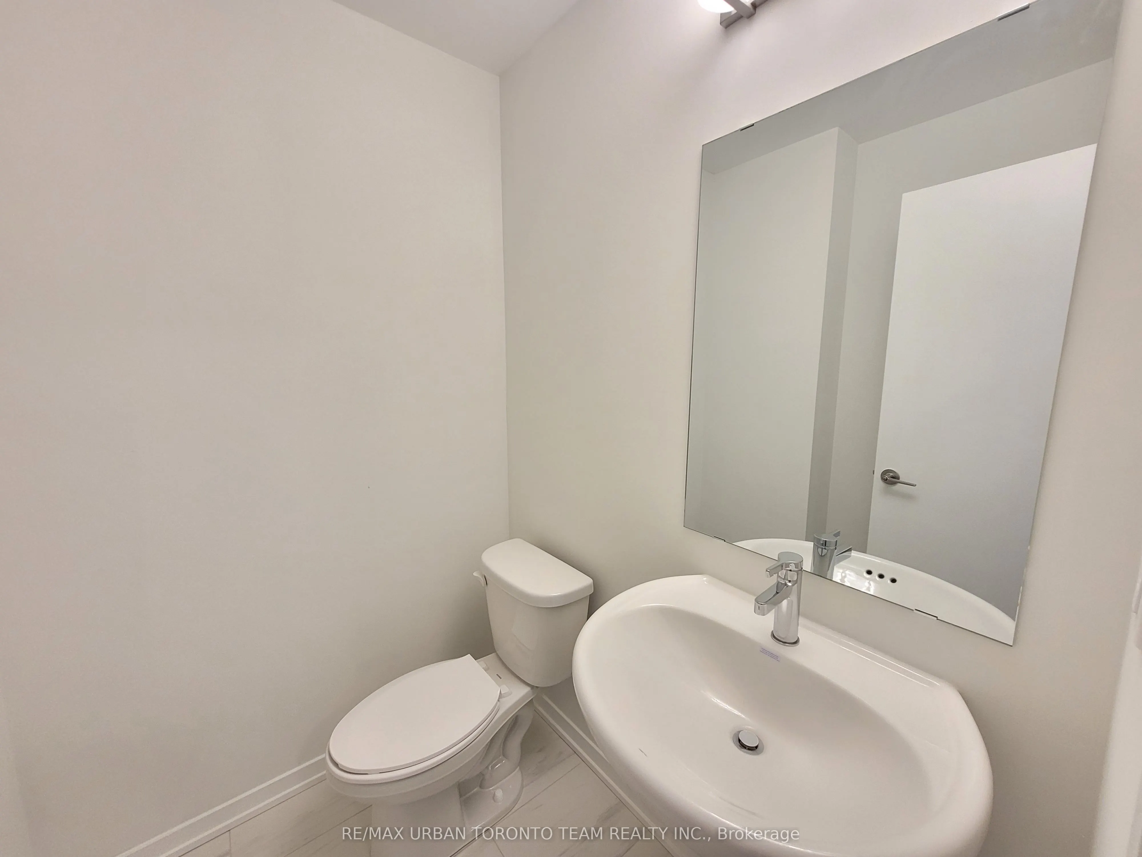 151 Honeycrisp Crescent, #TH 165