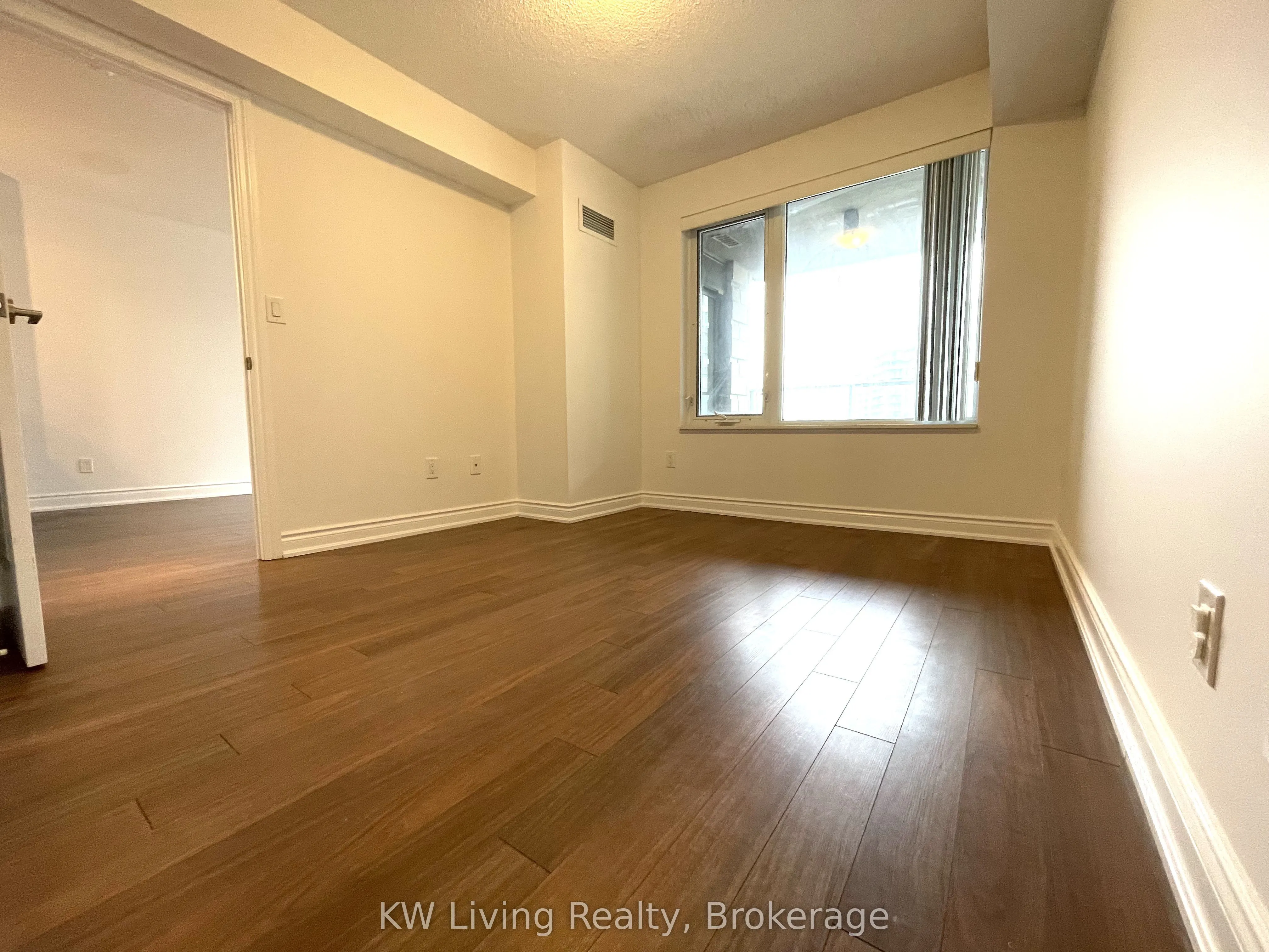 233 South Park Road, #501