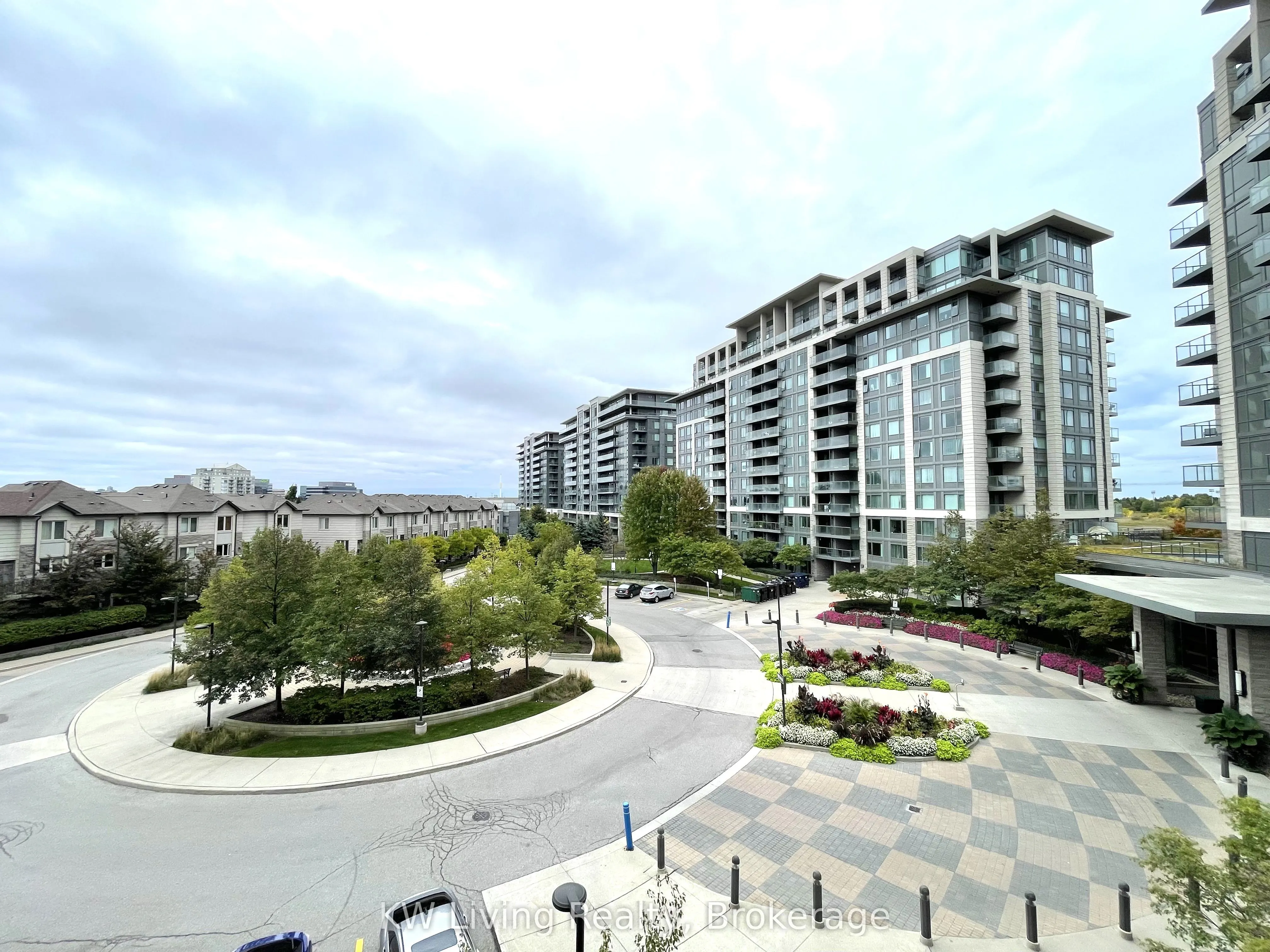233 South Park Road, #501