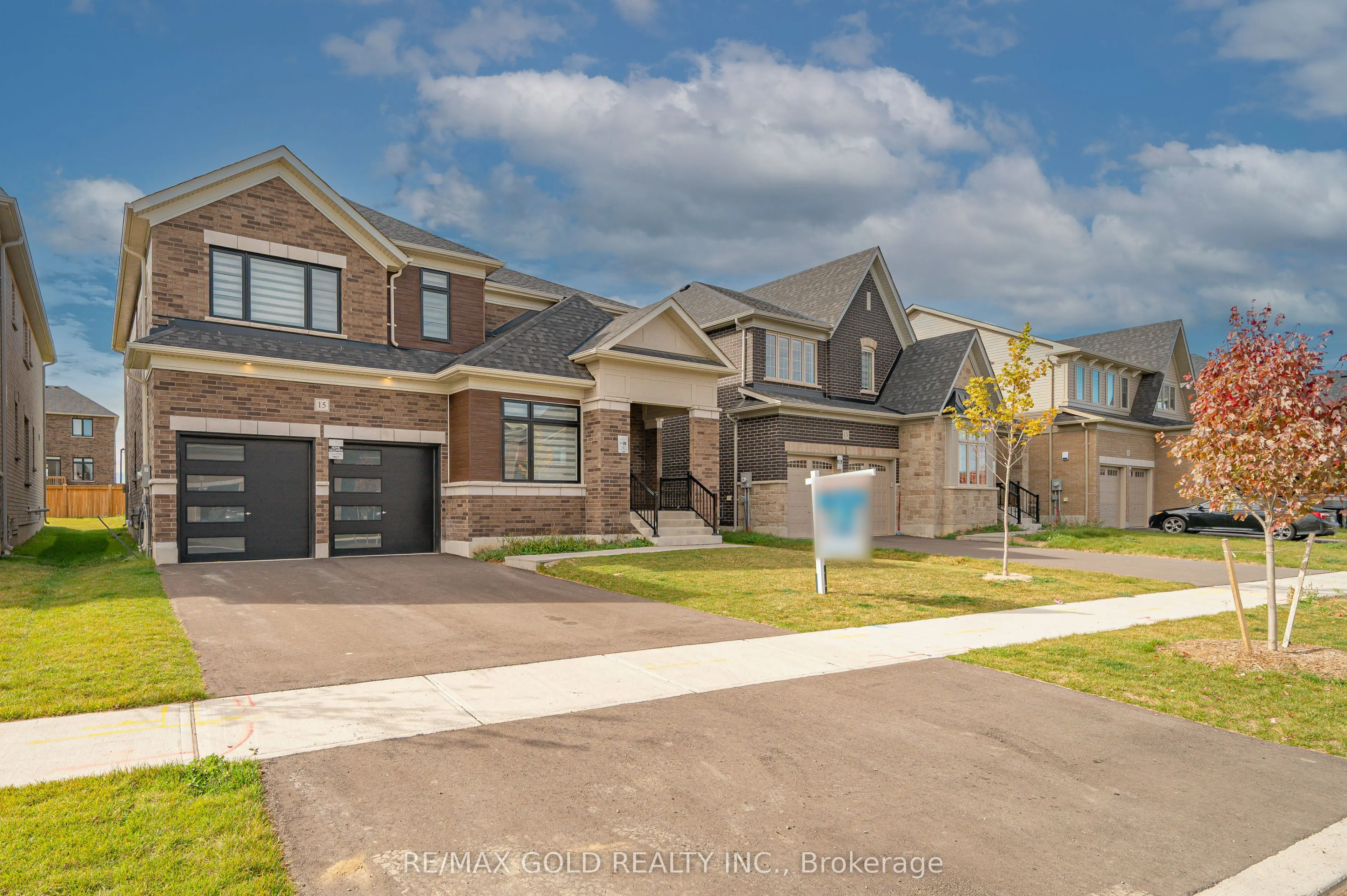 15 Sandhill Crescent