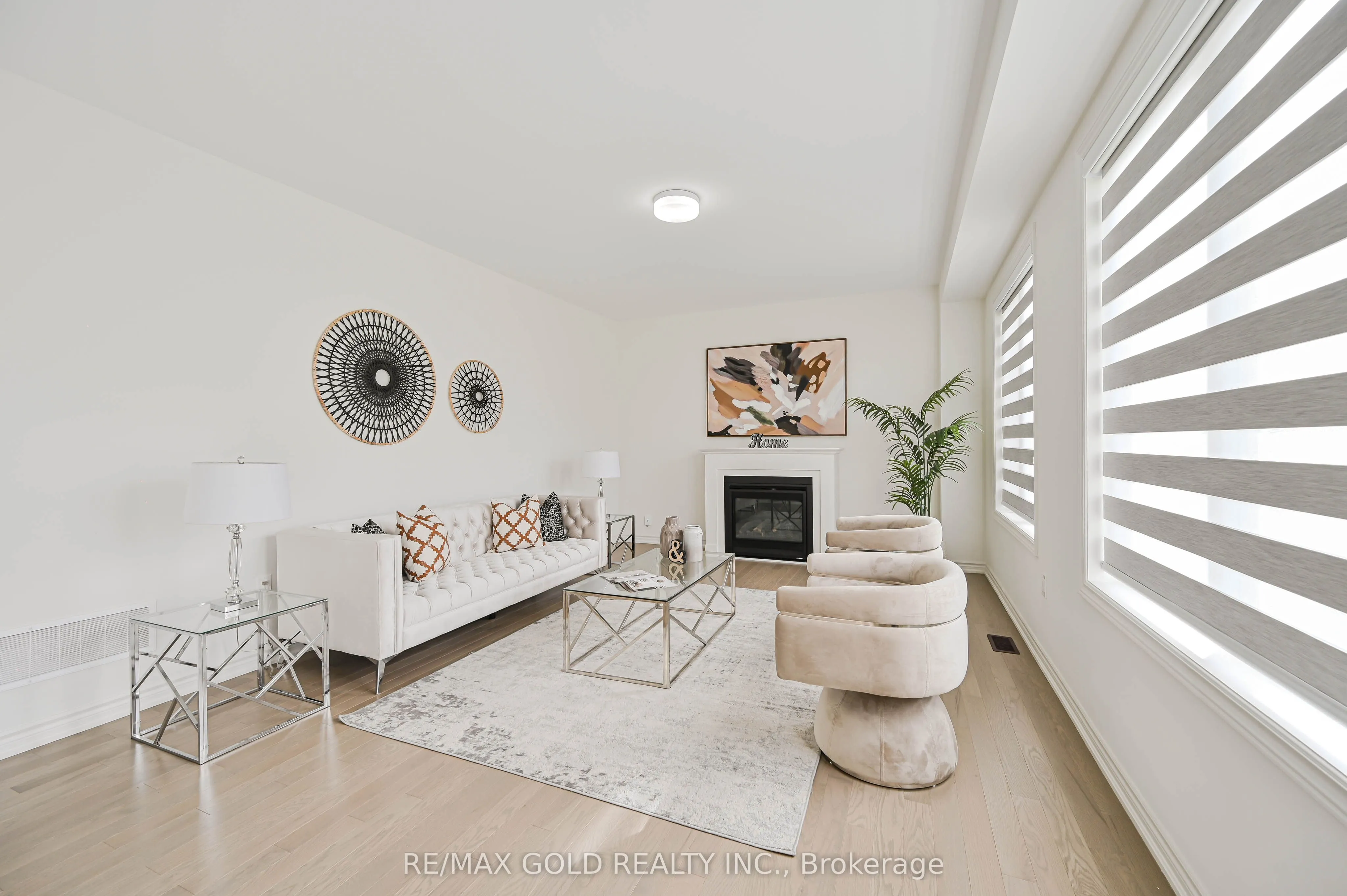 15 Sandhill Crescent