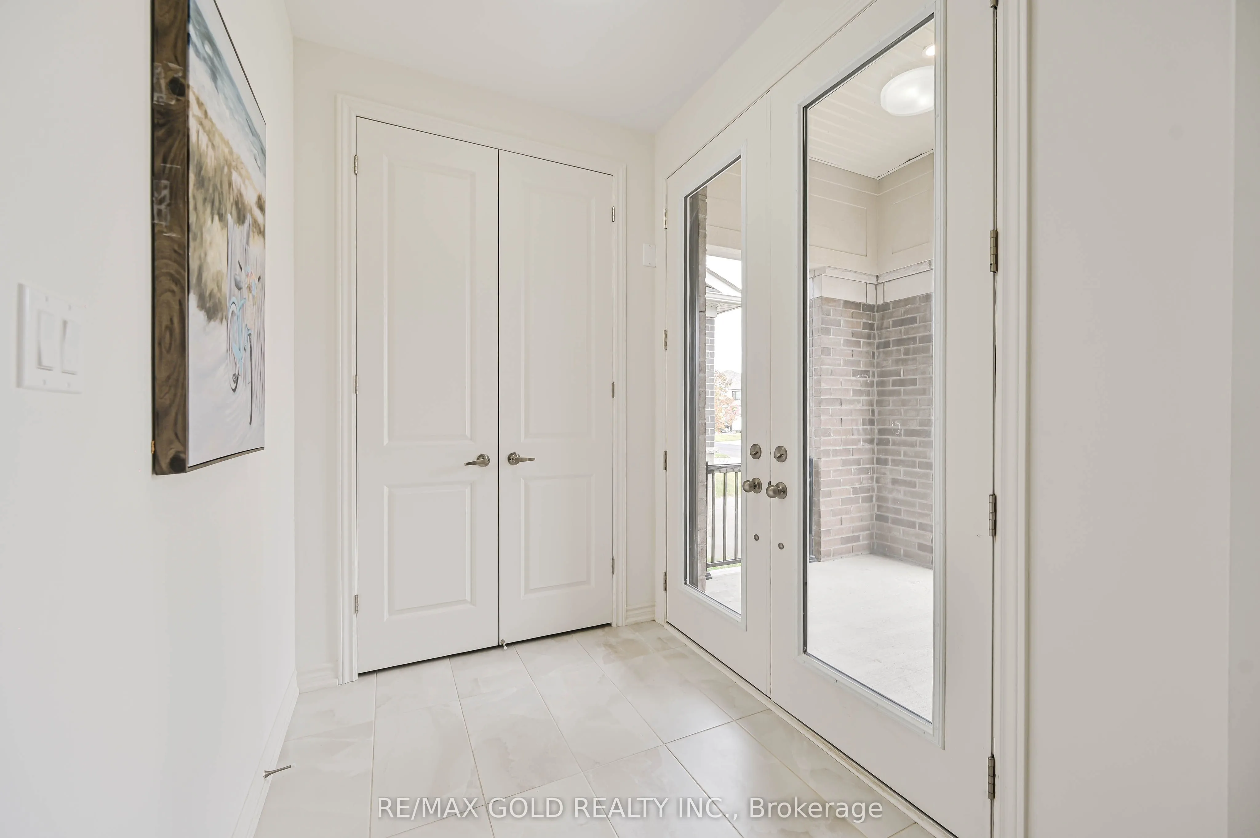 15 Sandhill Crescent