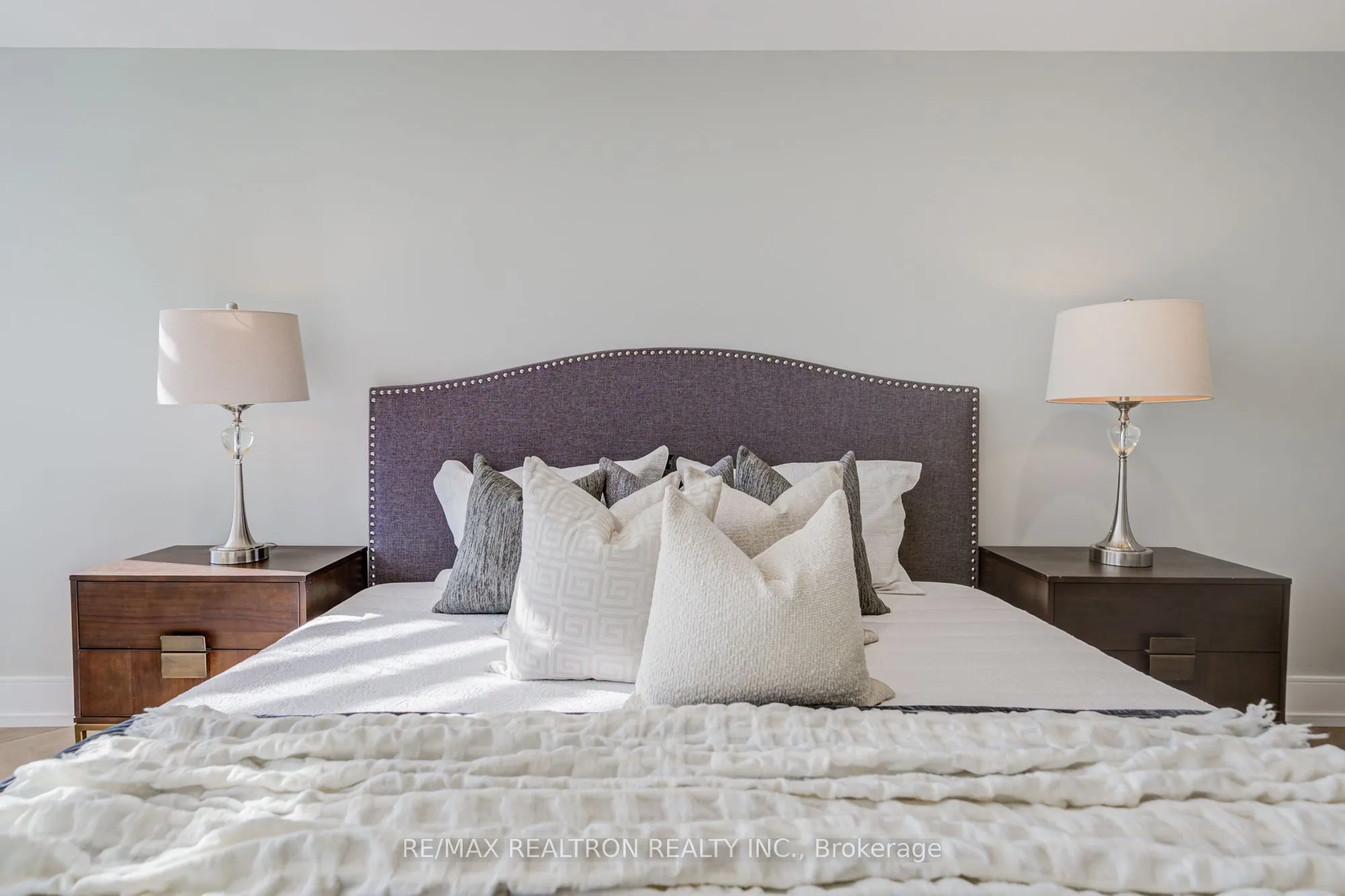 7 Townsgate Drive, #1601