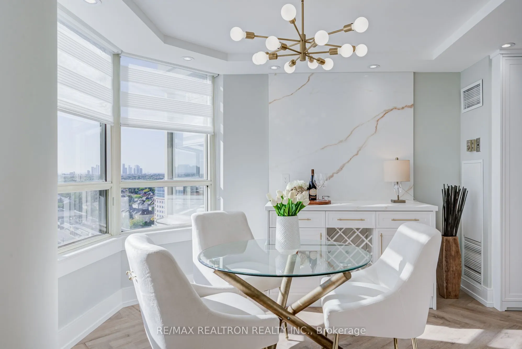 7 Townsgate Drive, #1601